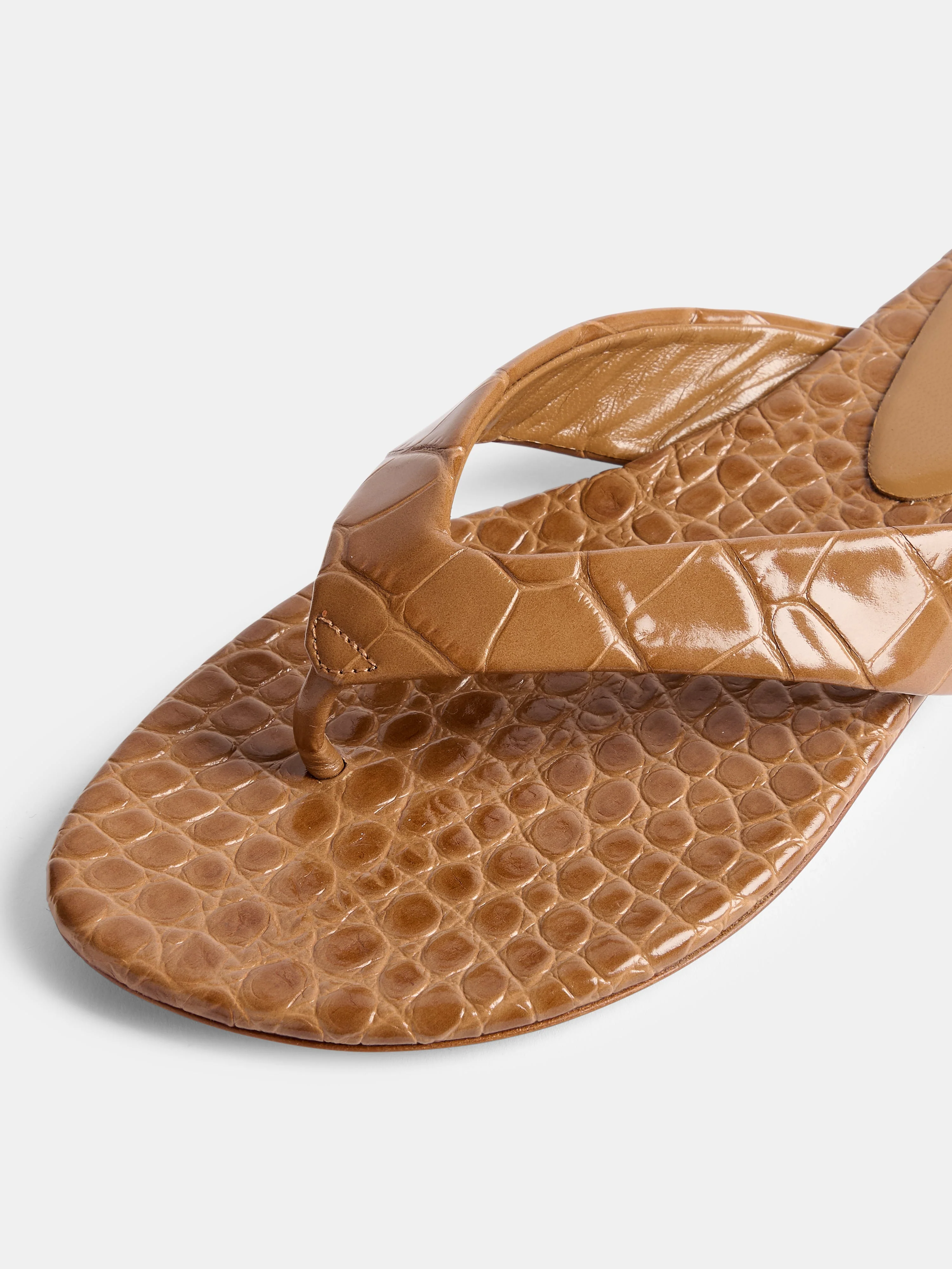 Le Monde Beryl - Flat Thong / Coco Brown Croc Effect Leather - Image 4