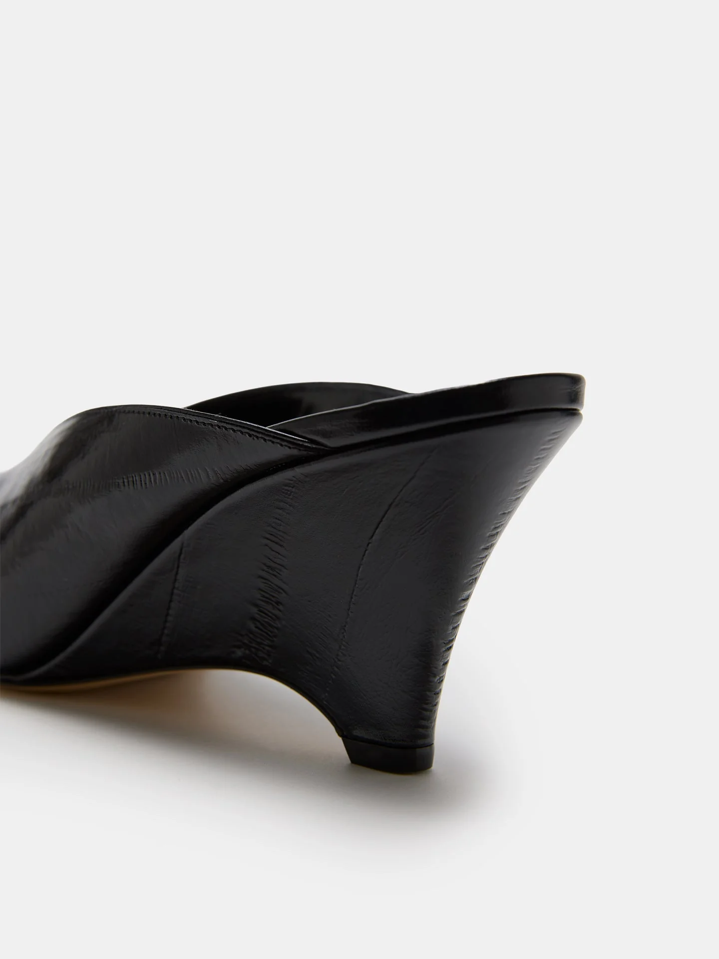 Le Monde Beryl - Victoria Wedge / Black Leather Eel Effect - Image 4