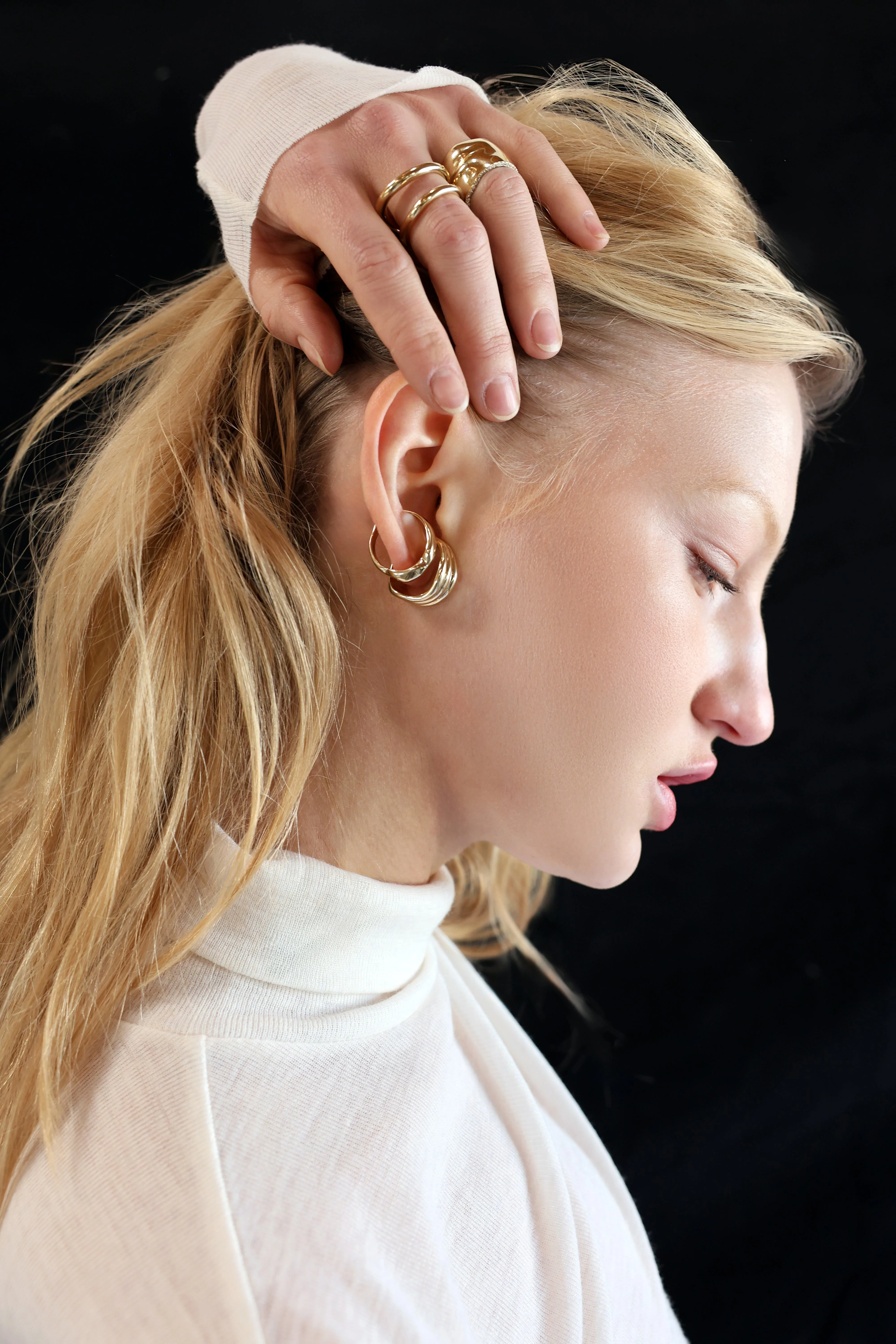 Kinn - Lena Double Passage Sculptural Ring/Ear Cuff Gold - Image 3