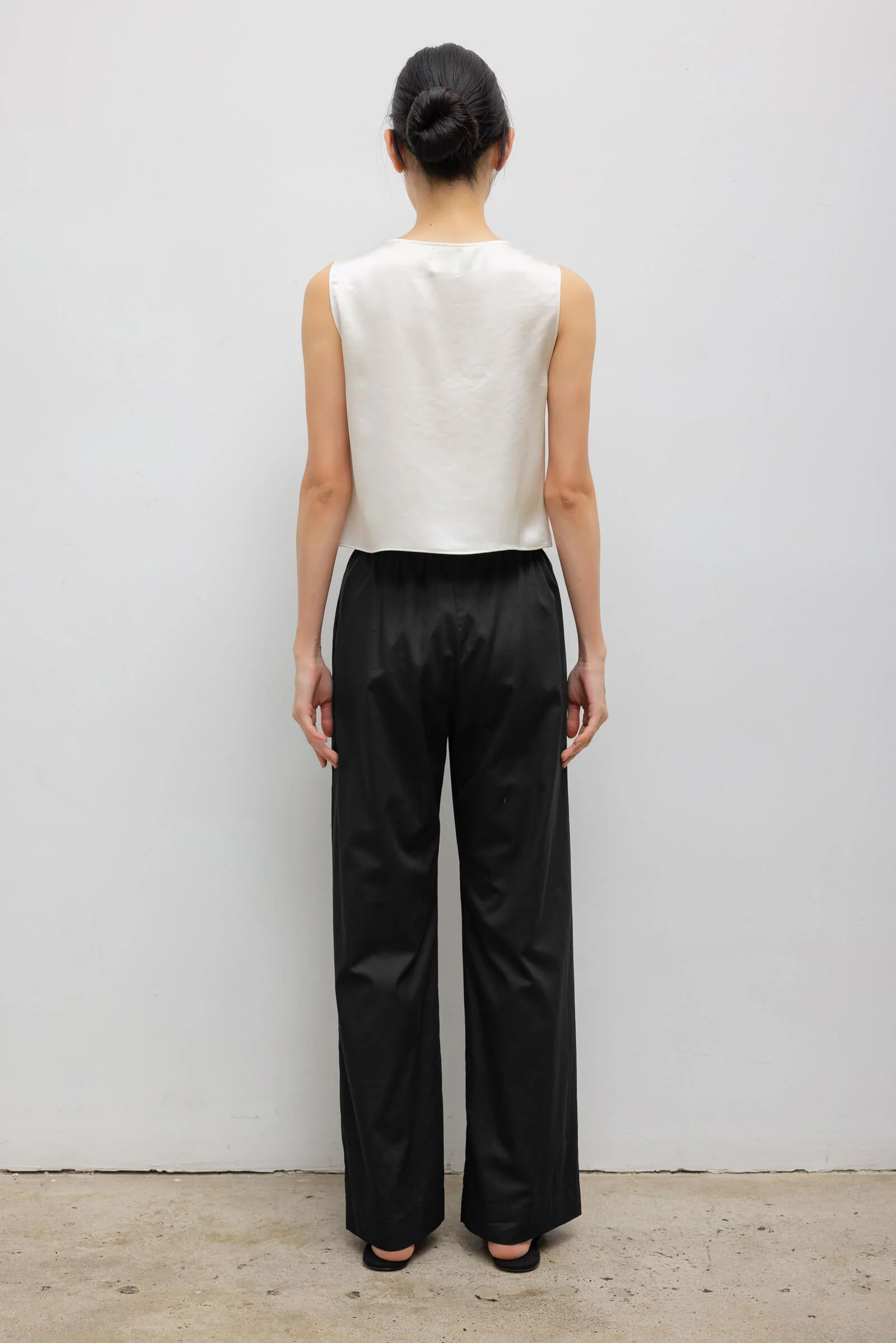 Leset - Barb V Neck Shell - Image 7