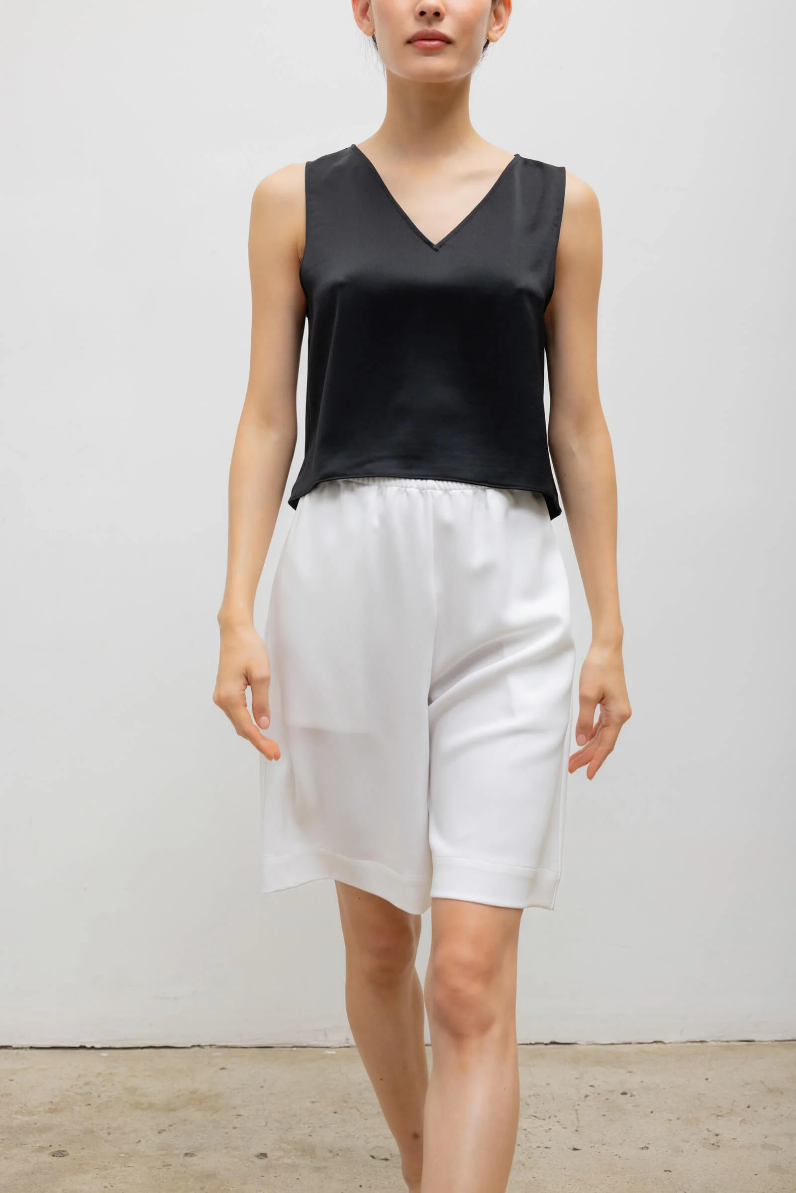 Leset - Barb V Neck Shell - Image 4