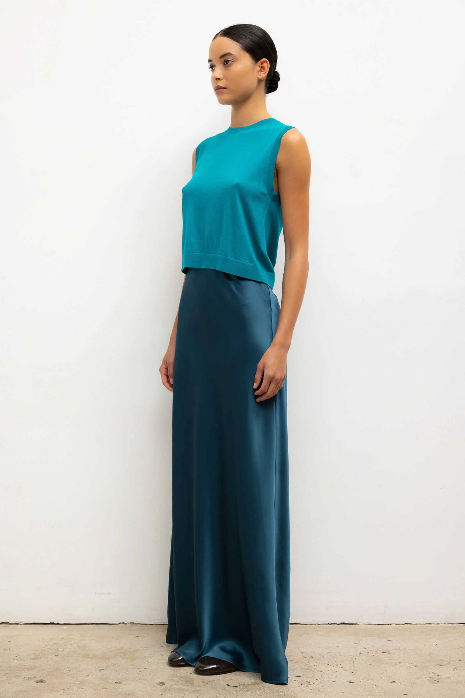 Leset - James Sleeveless Crew - Image 6