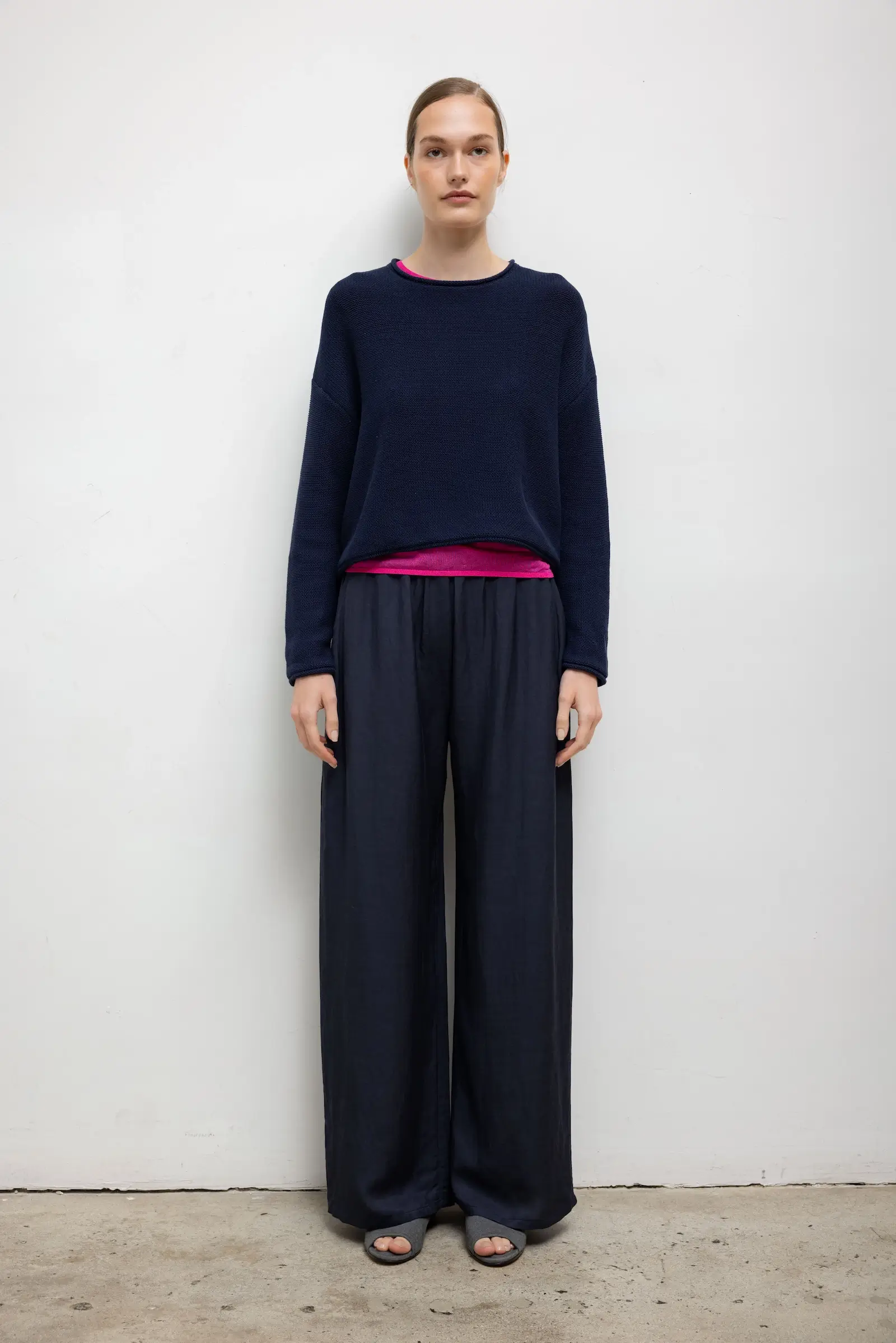 Leset - Pre - Order: Mae Crewneck - Image 3