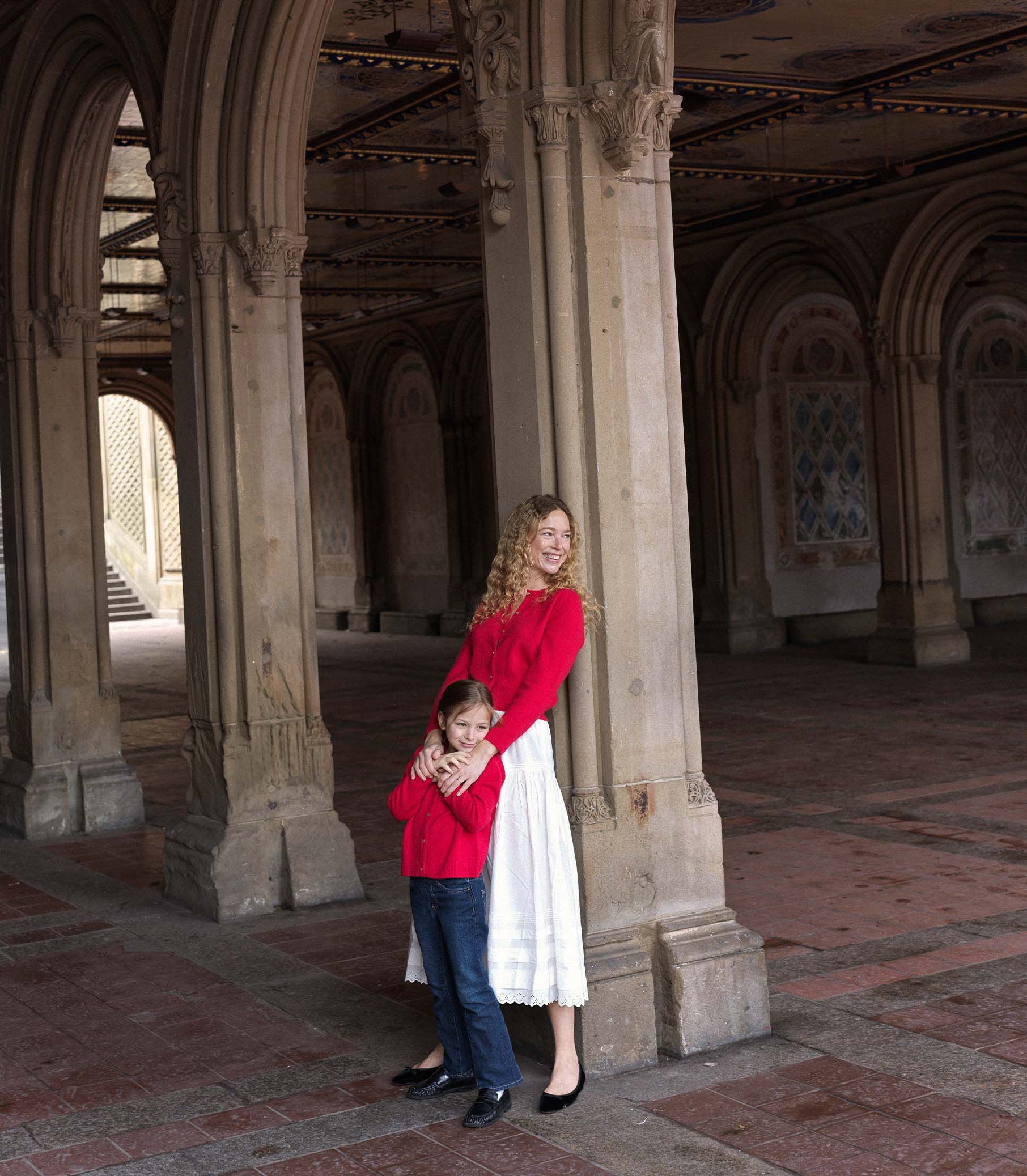 DÔEN - LITTLE VIVELLE CARDIGAN -- SCARLET ROSE - Image 4