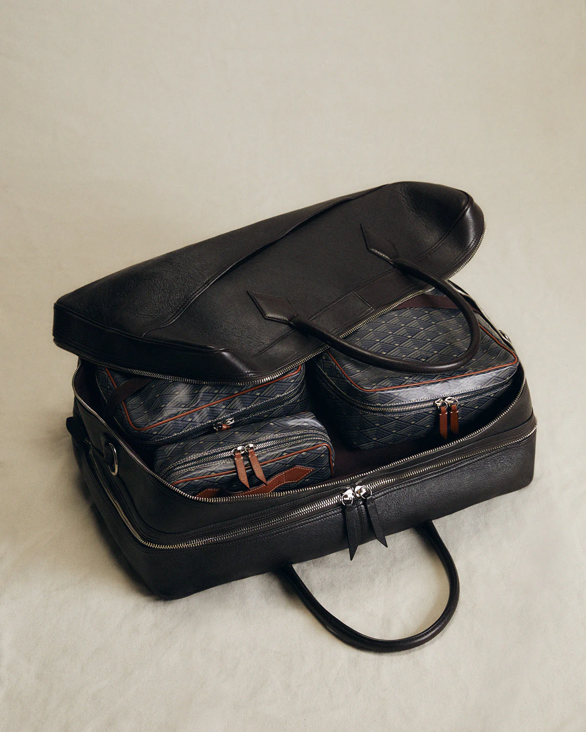 Metier - Long Haul Toiletry Bag Signature Canvas Navy - Image 4