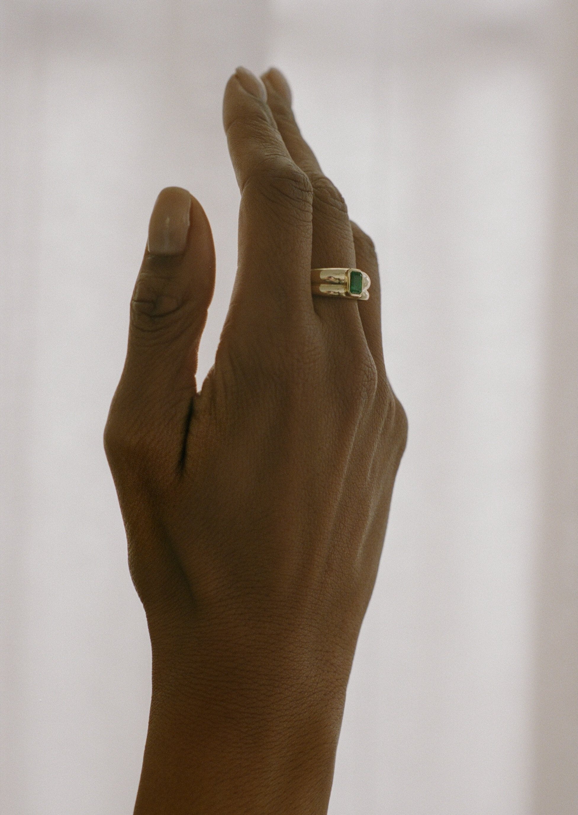 Kinn - Luna Layered Ring Emerald - Image 2