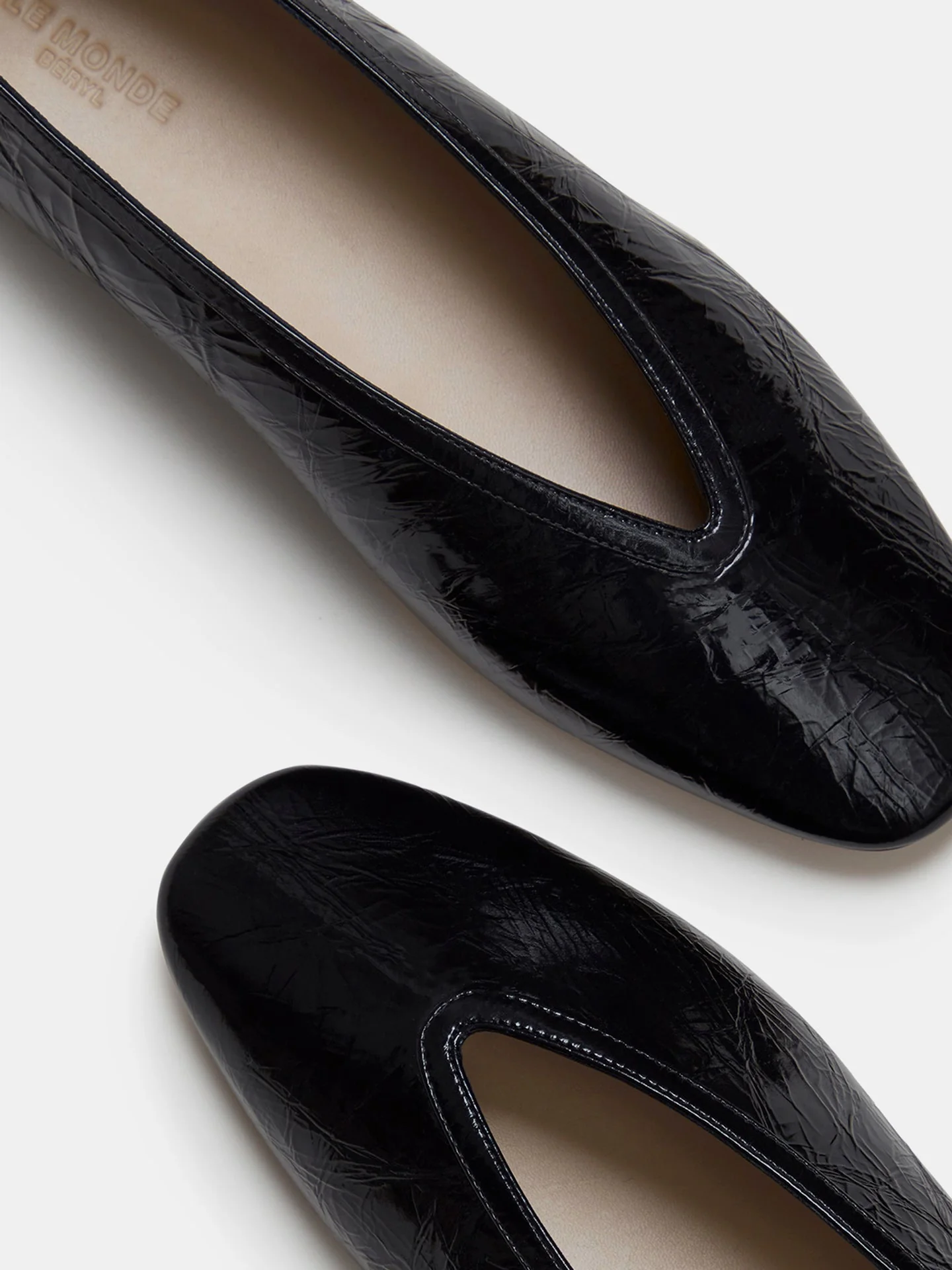Le Monde Beryl - Luna Slipper / Black Naplack Leather - Image 4