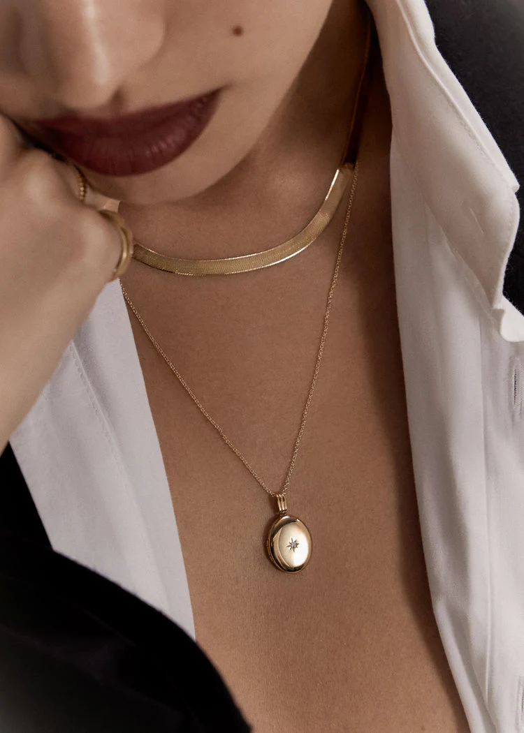 Kinn - Maison Oval Locket Necklace Diamond - Image 3