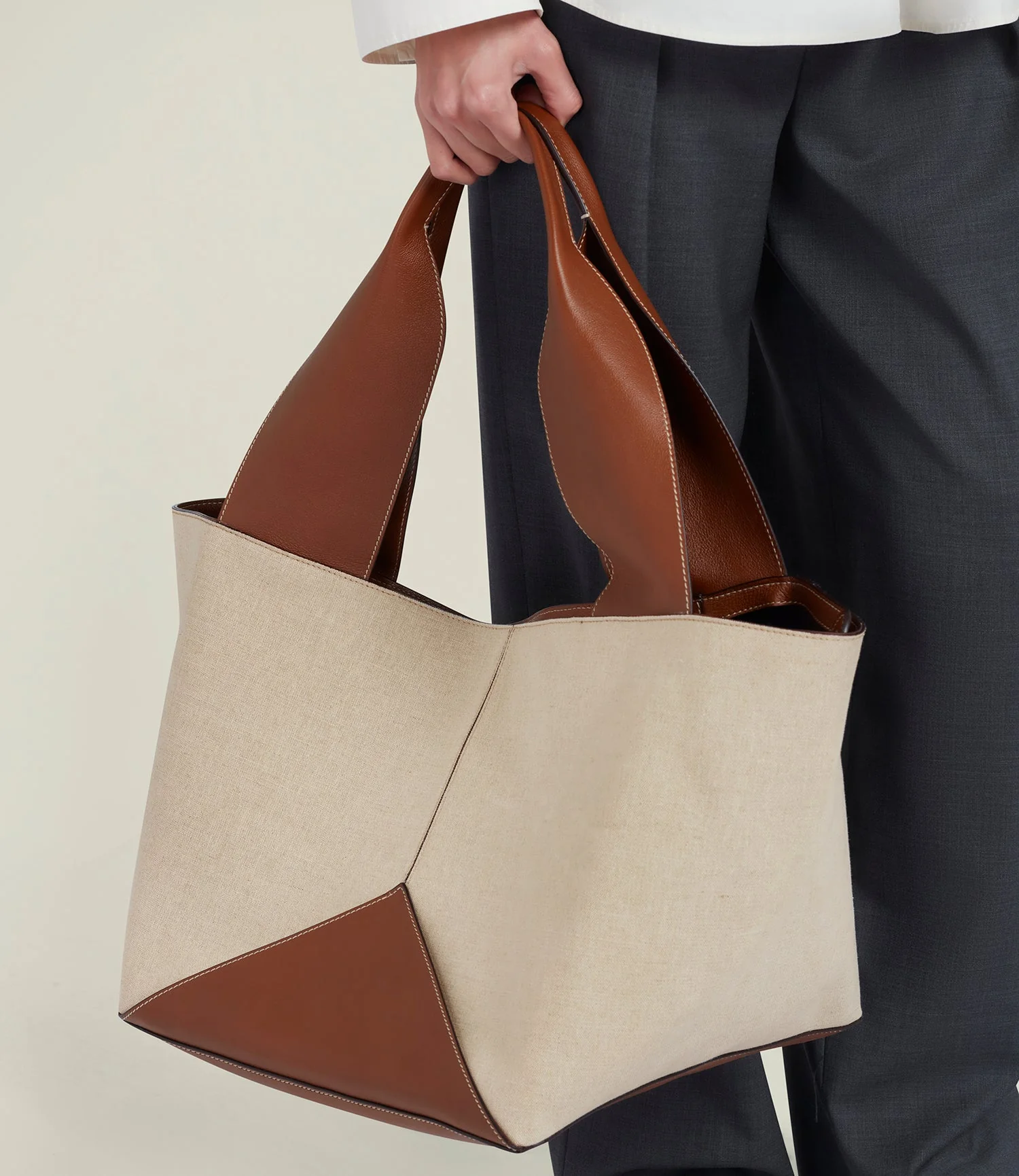 Metier - Market Weekend Bag Natural Linen With Buffalo Cognac - Image 5