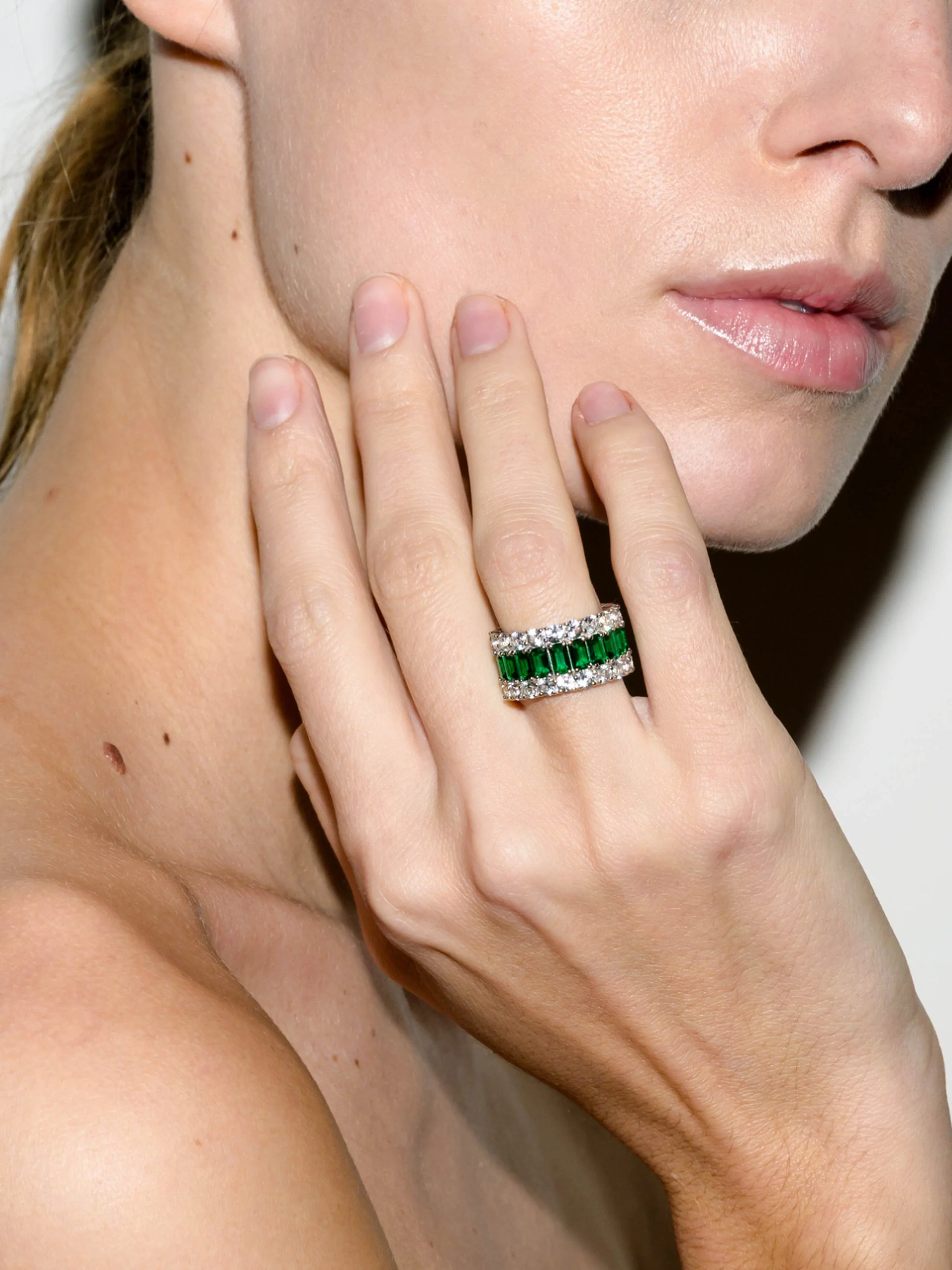 Dorsey - MAXIME THREE - ROW RING IN NANO EMERALD AND MOISSANITE - Image 3
