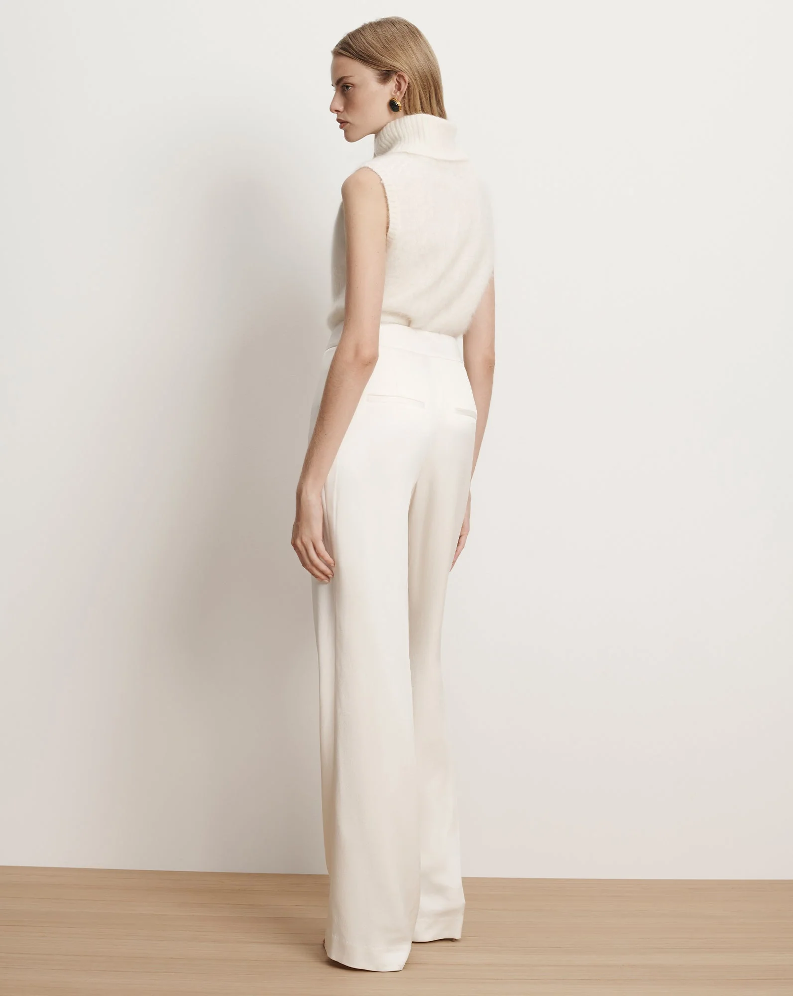 Veronica Beard - Mazzy Brushed Cashmere Sleeveless Sweater - Image 4