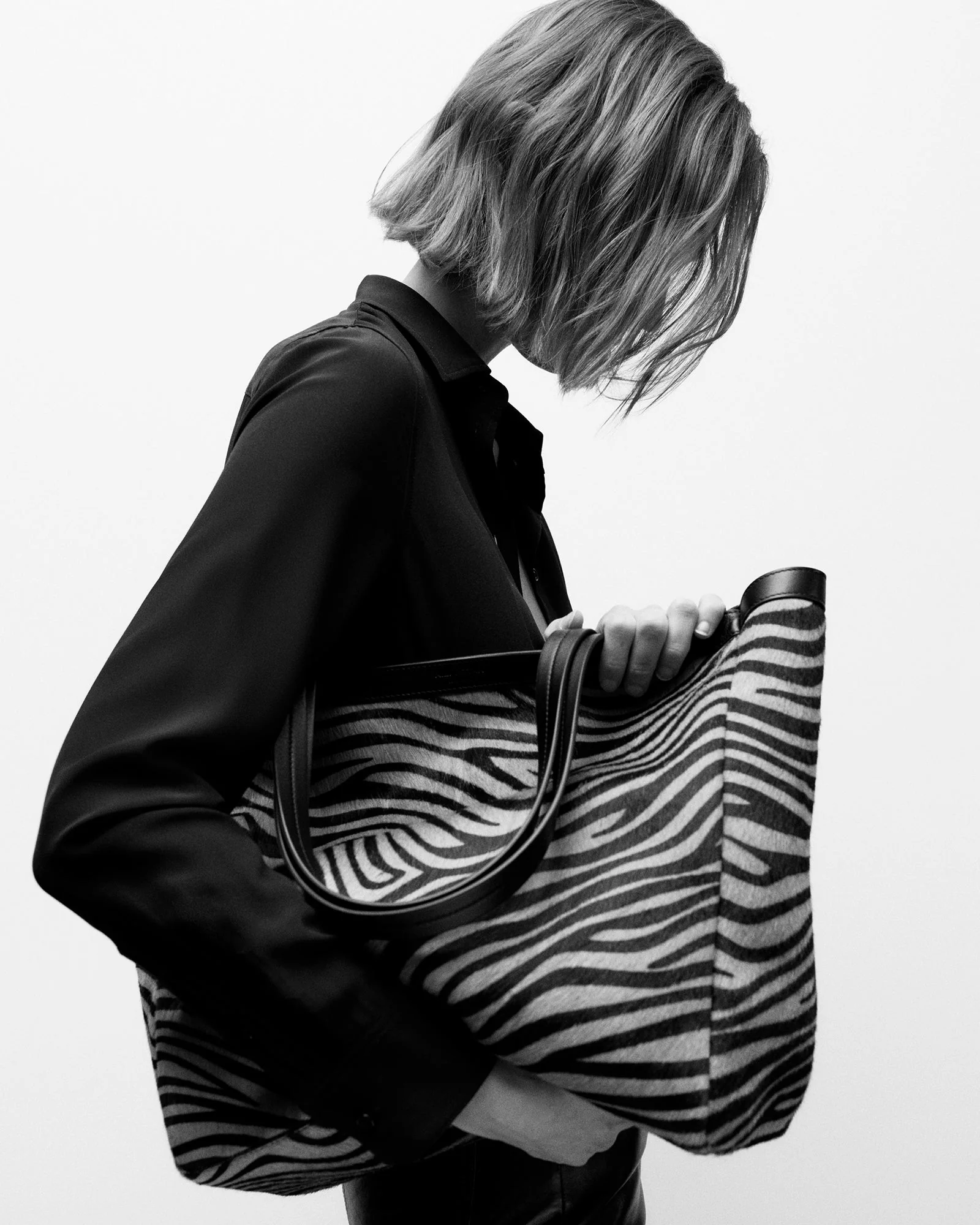 Nili Lotan - MEDIUM LOREN BAG - Image 4