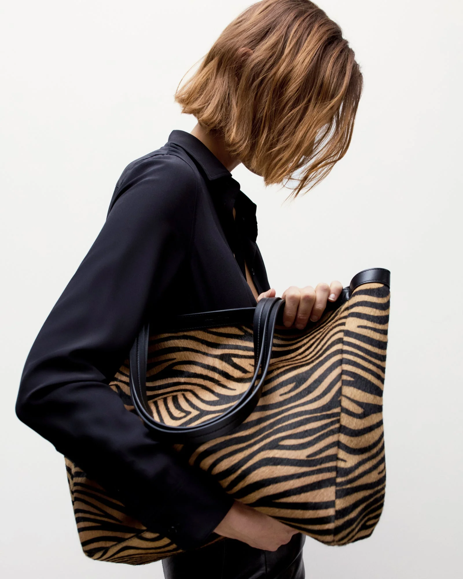 Nili Lotan - MEDIUM LOREN BAG - Image 9