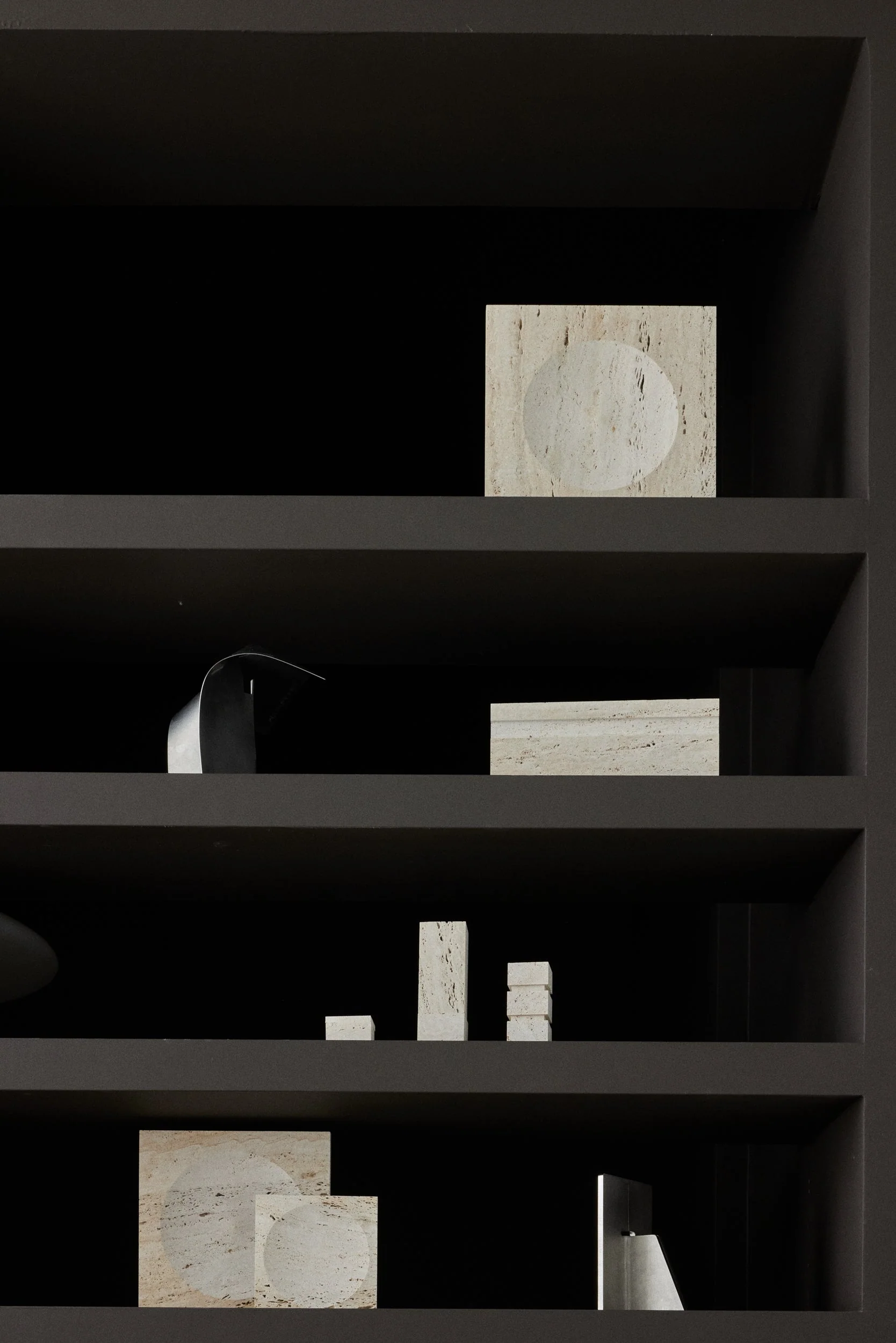 ROHE - Medium tray | travertine - Image 5