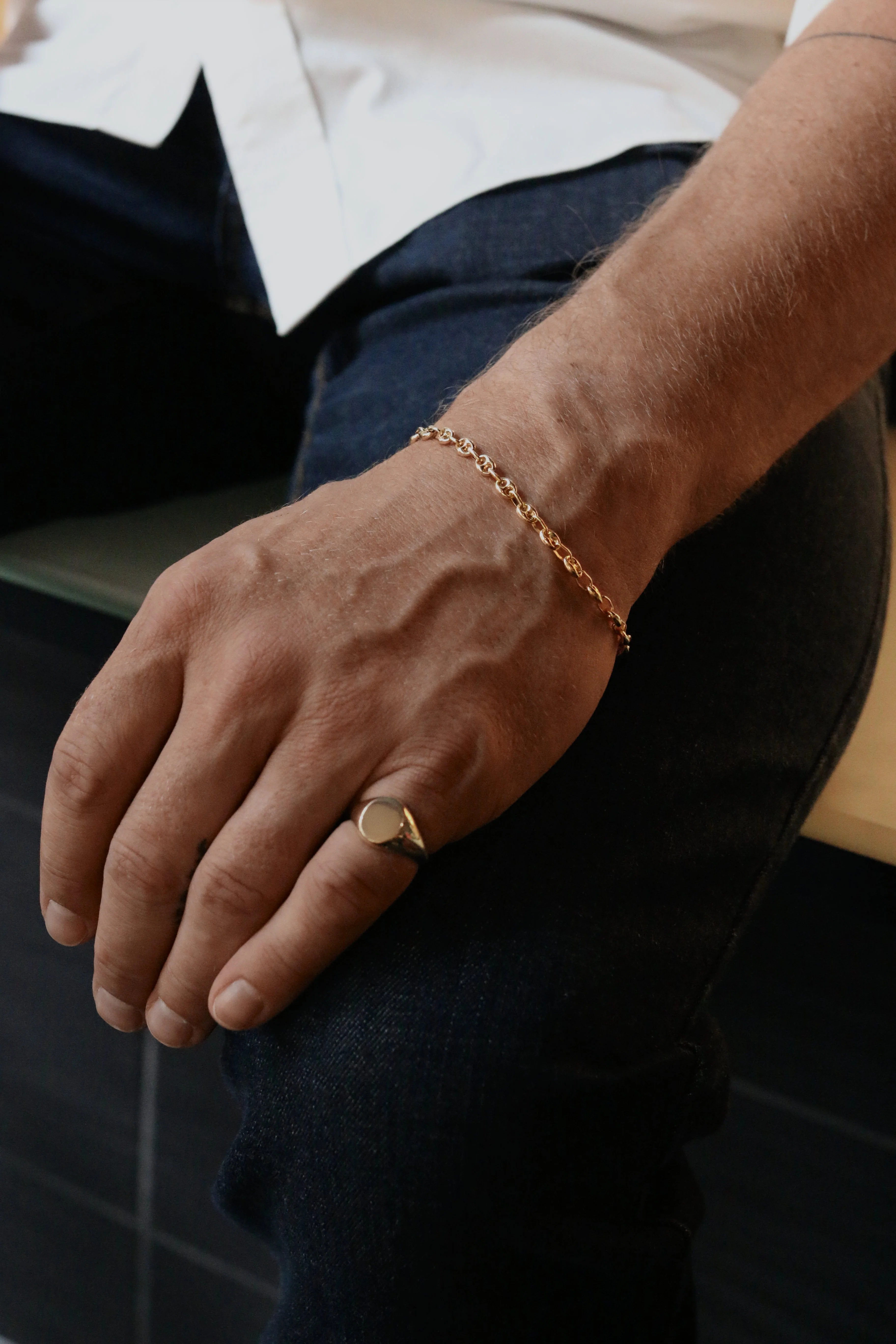 Kinn - Men's Bold Classic Signet Ring - Image 5