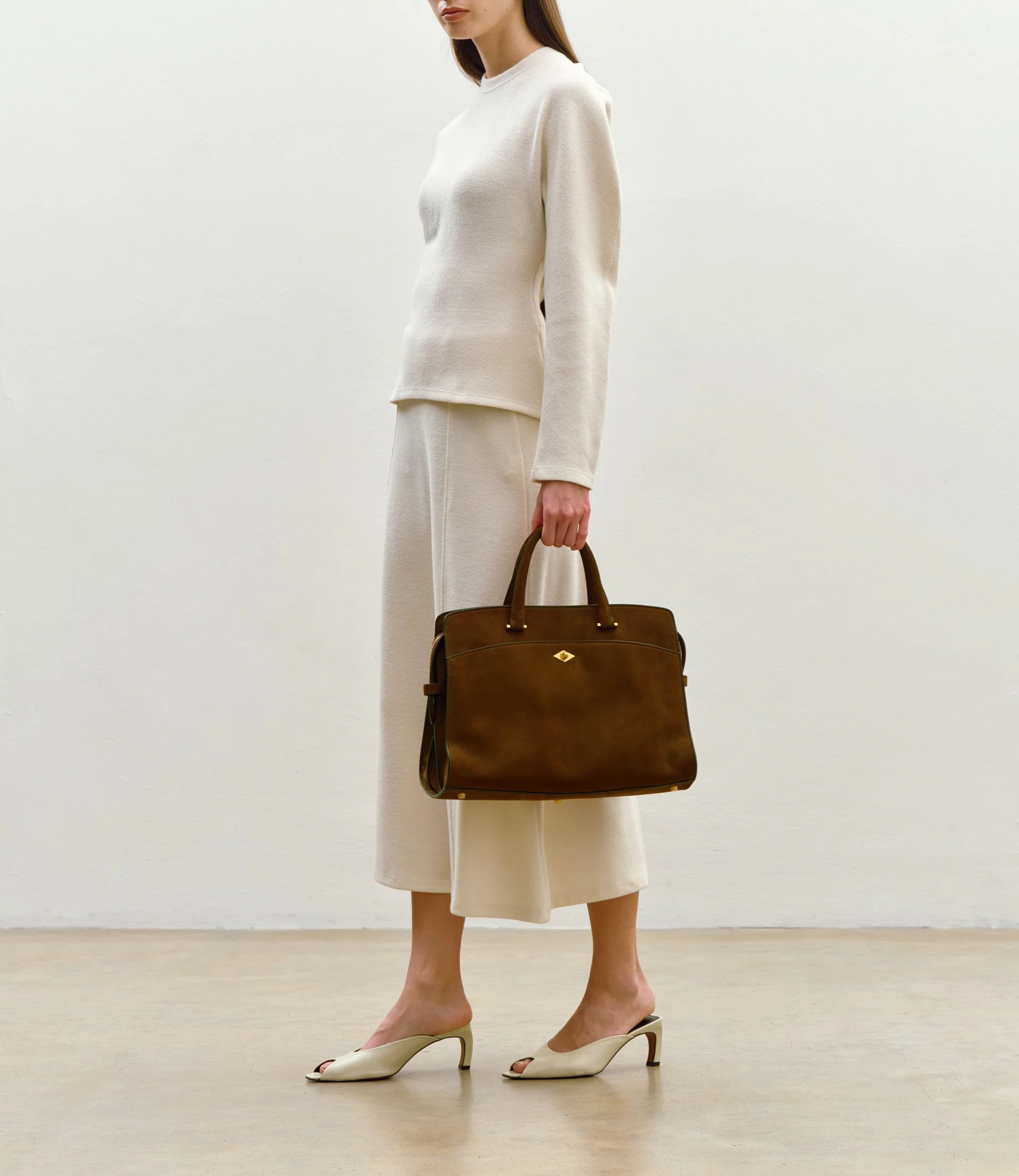 Metier - Private Eye Nubuck Chestnut - Image 6