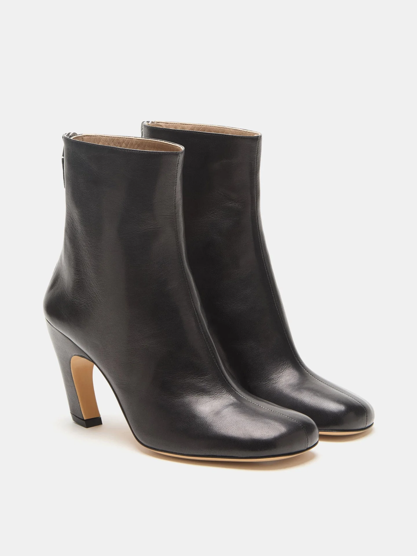 Le Monde Beryl - Mica Glove Boot / Black Leather - Image 2