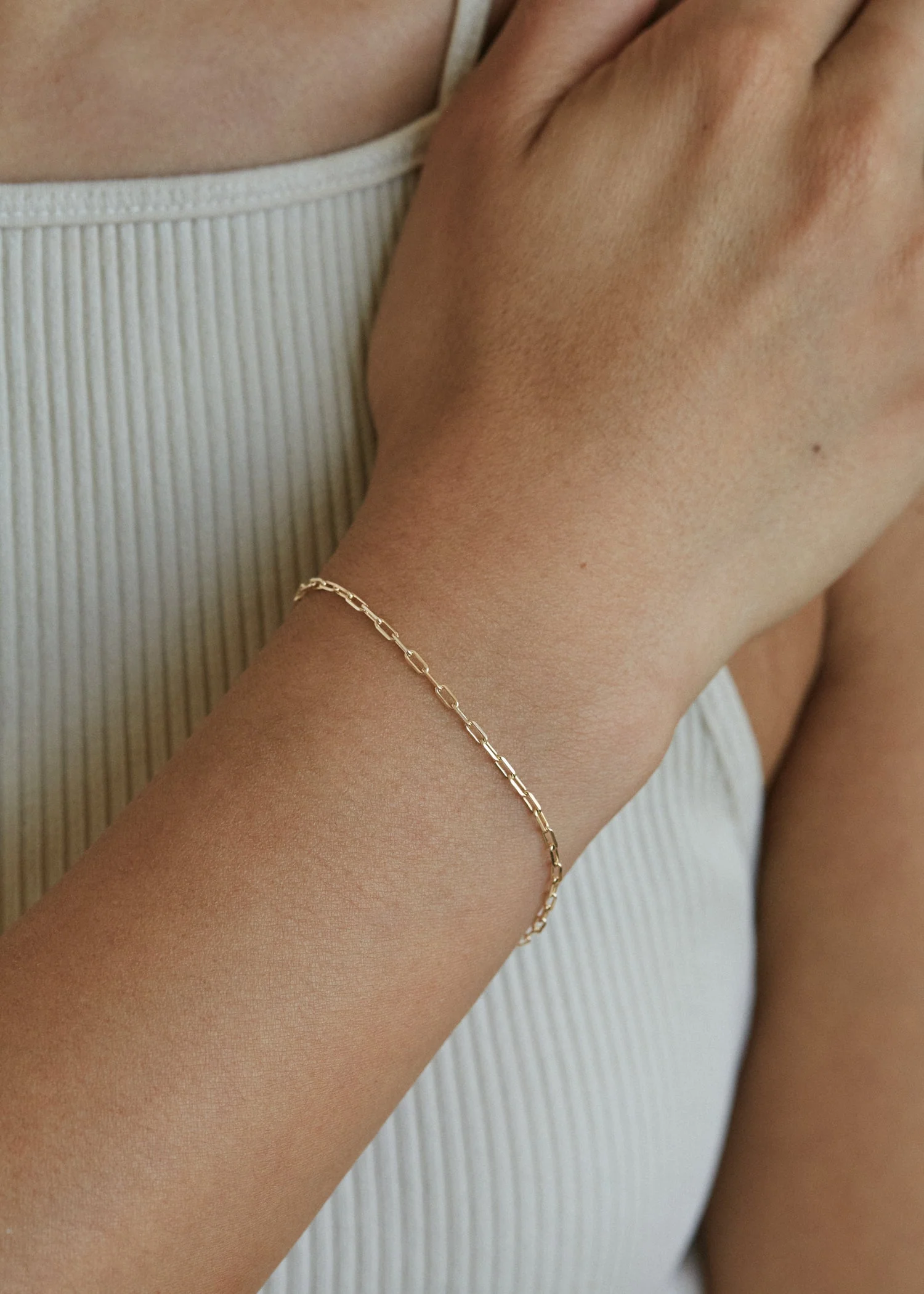 Kinn - Micro Link Chain Bracelet - Image 8