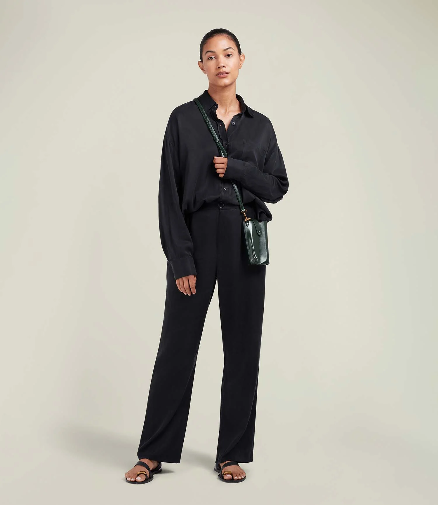 Metier - Minimalist Double Glossy Calfskin Forest Green - Image 4