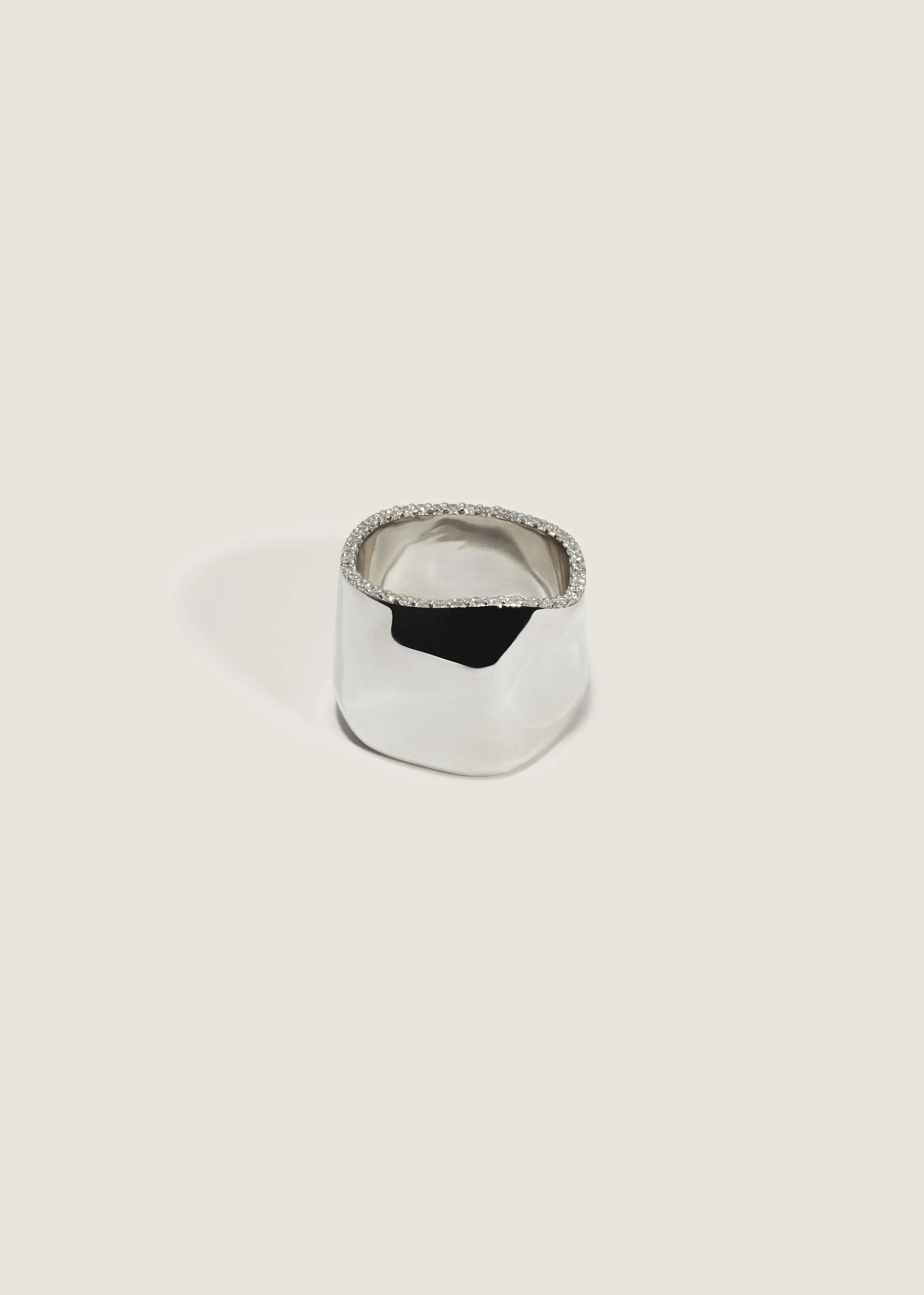 Kinn - Mira Sculptural Cigar Band Ring Diamond Silver