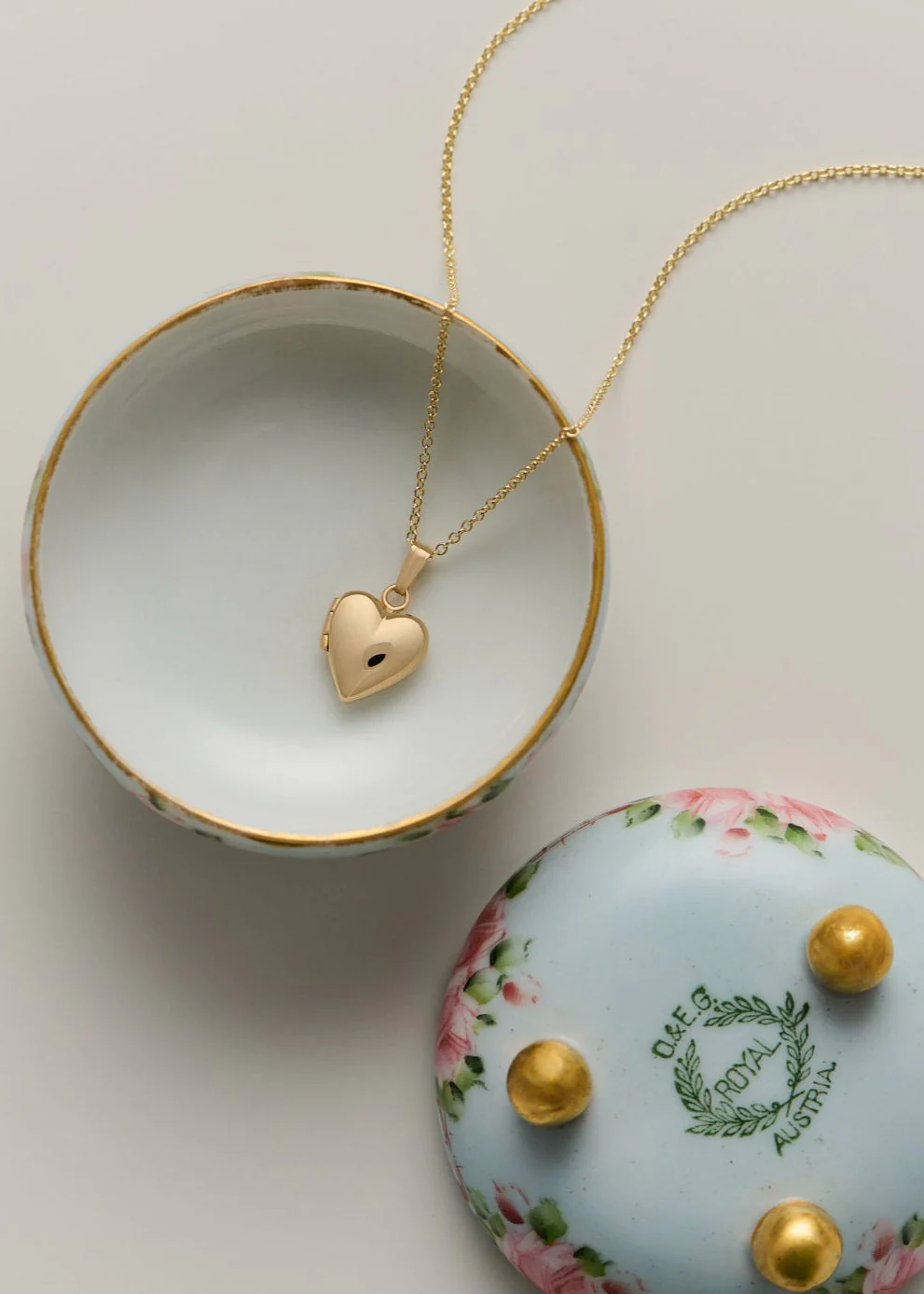 Kinn - Mommy + Bébé Maison Heart Locket Necklaces - Image 4