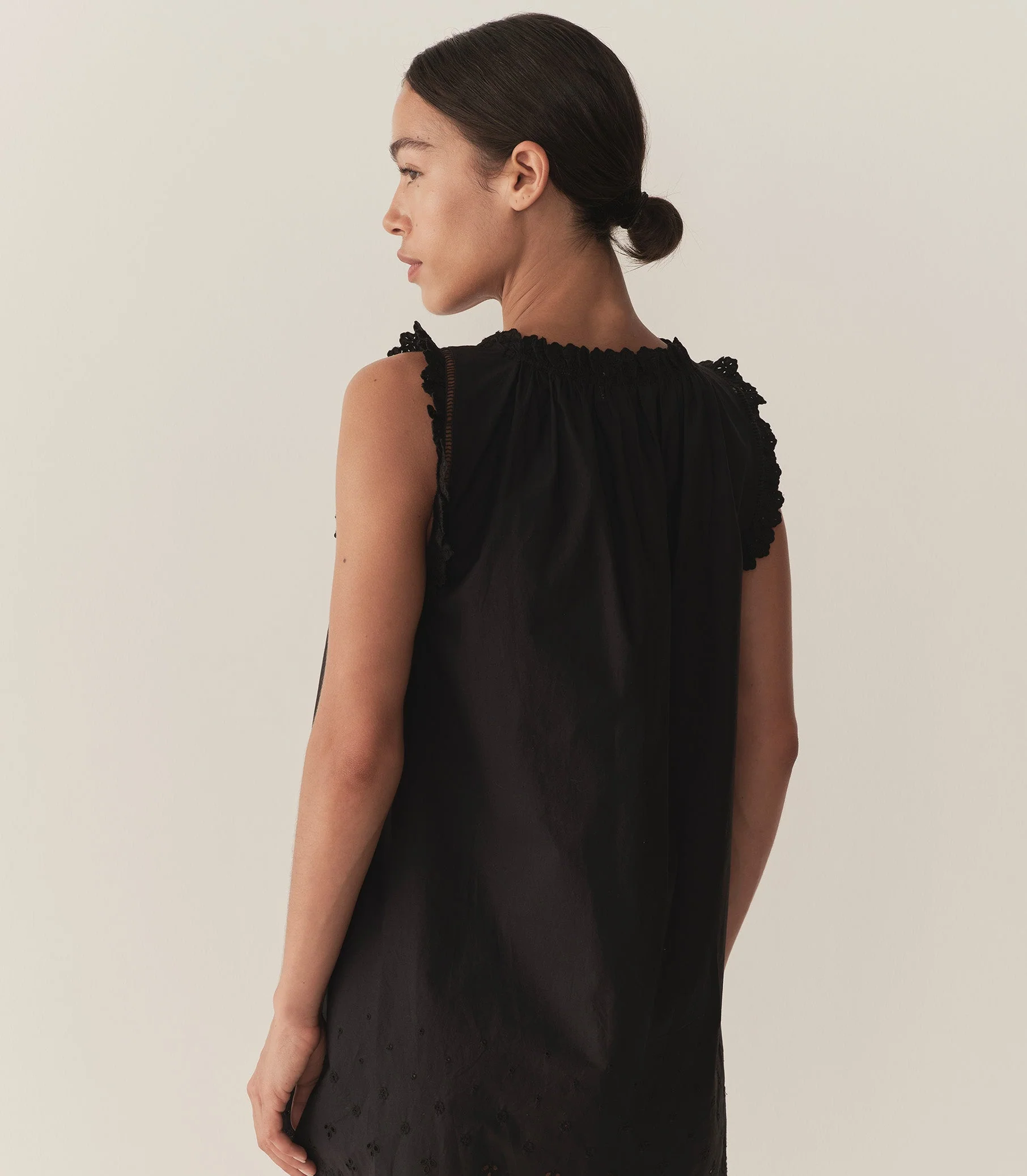 DÔEN - NESSIE DRESS -- BLACK - Image 5