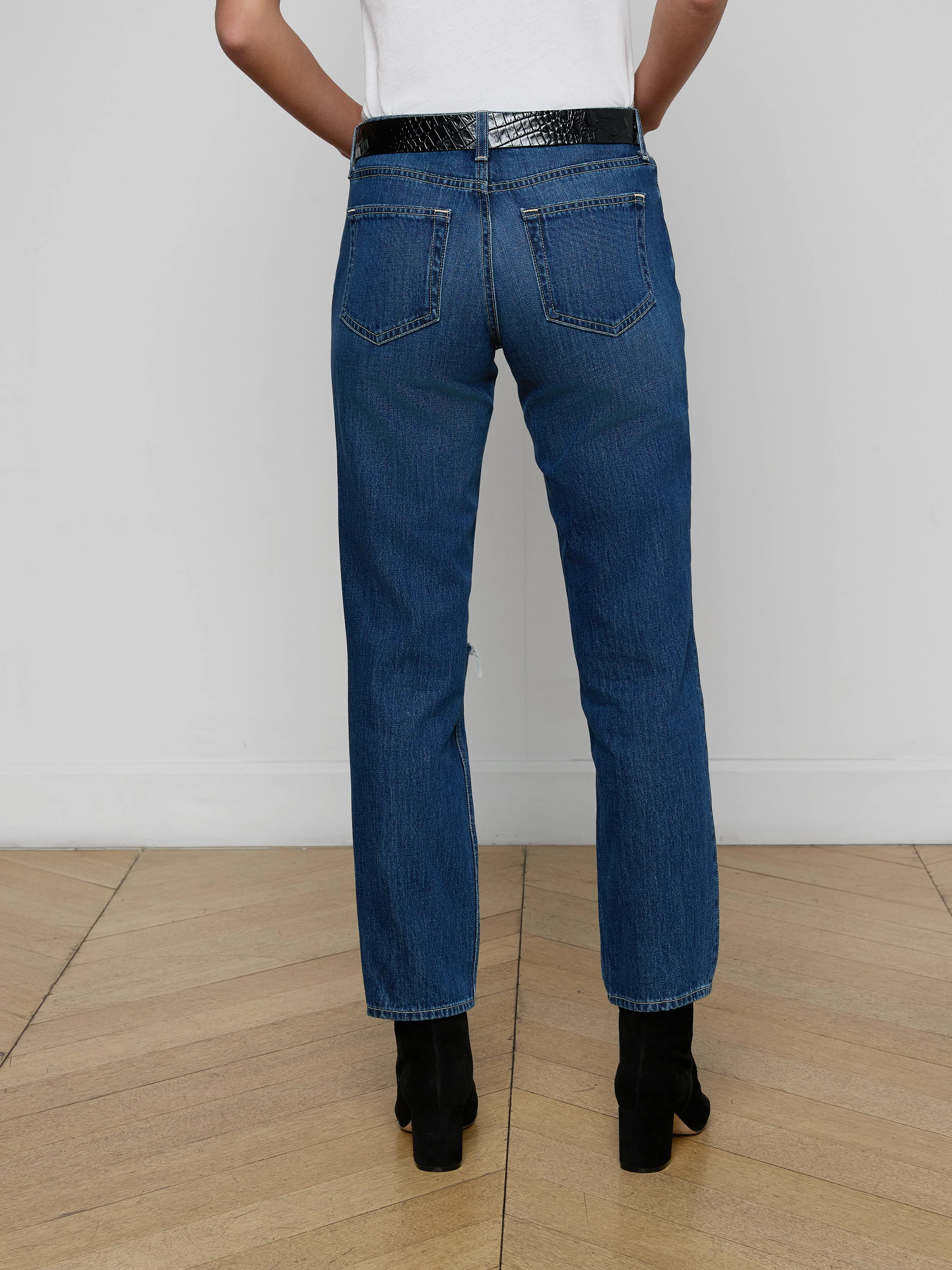 L'AGENCE - Nevia Slouchy Straight - Leg Jean - Image 4