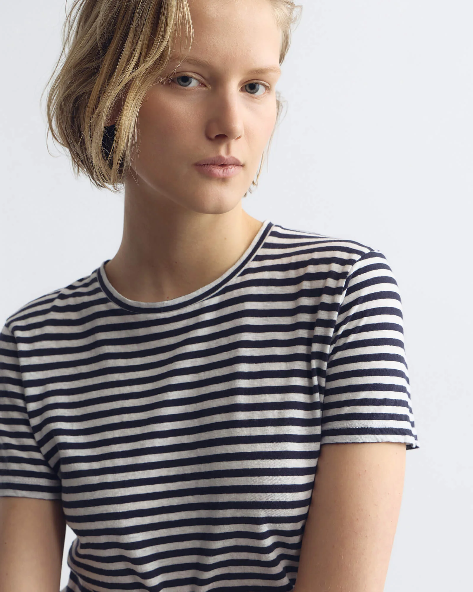 Nili Lotan - LANA CREWNECK TEE - Image 3