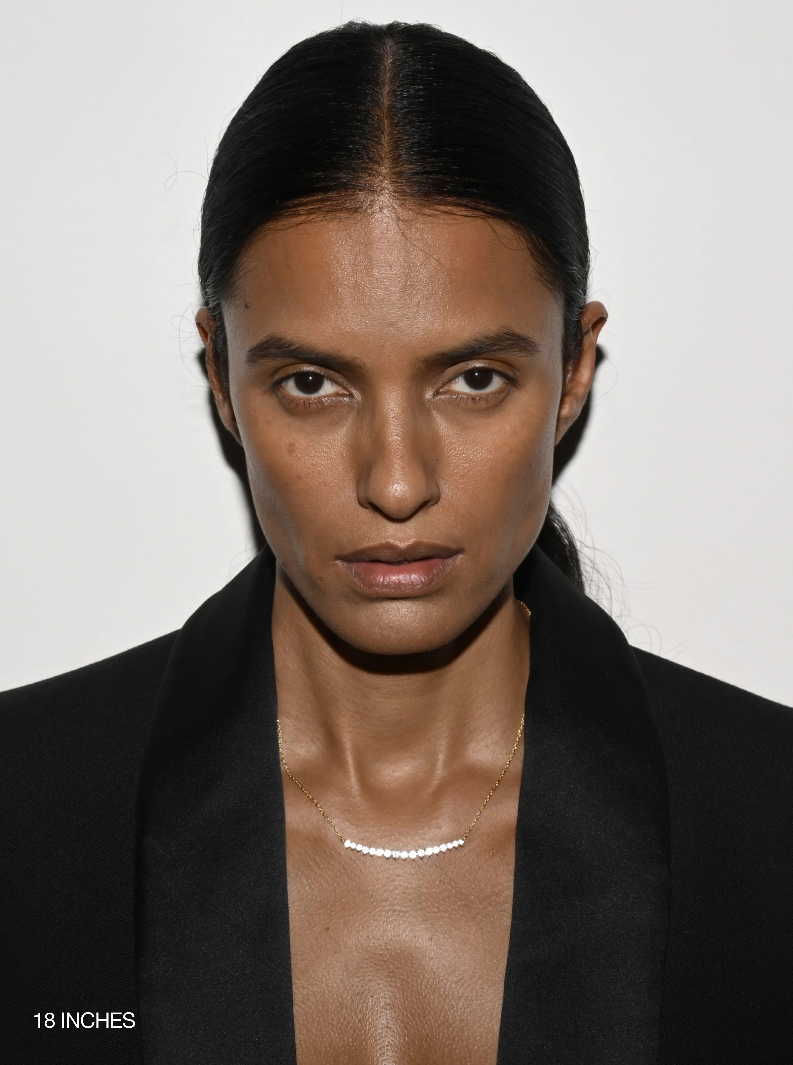 Dorsey - LARGE CURVE NECKLACE IN LAB WHITE SAPPHIRE - Image 5