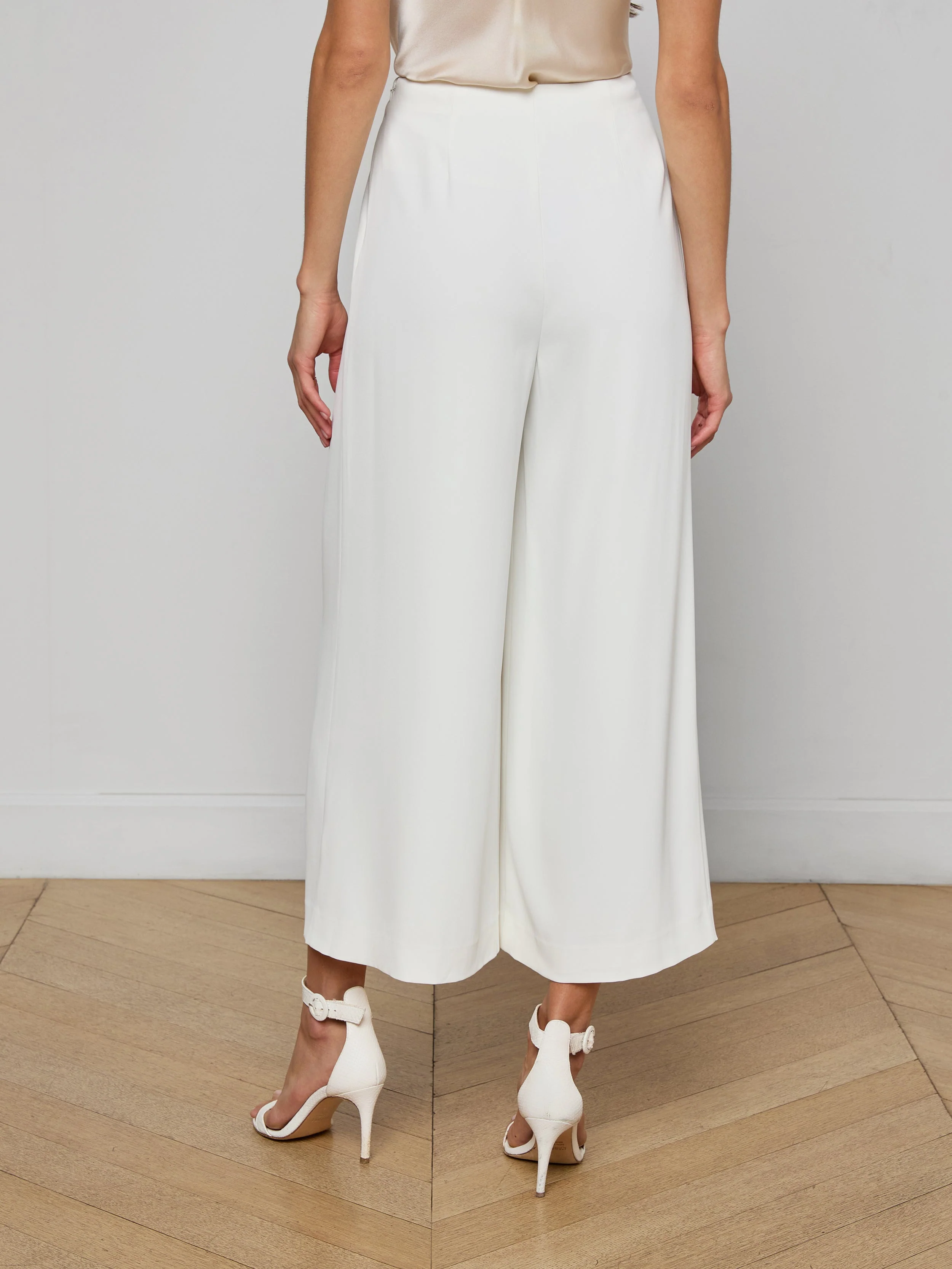L'AGENCE - Novalynn Cropped Pleated Pant - Image 4