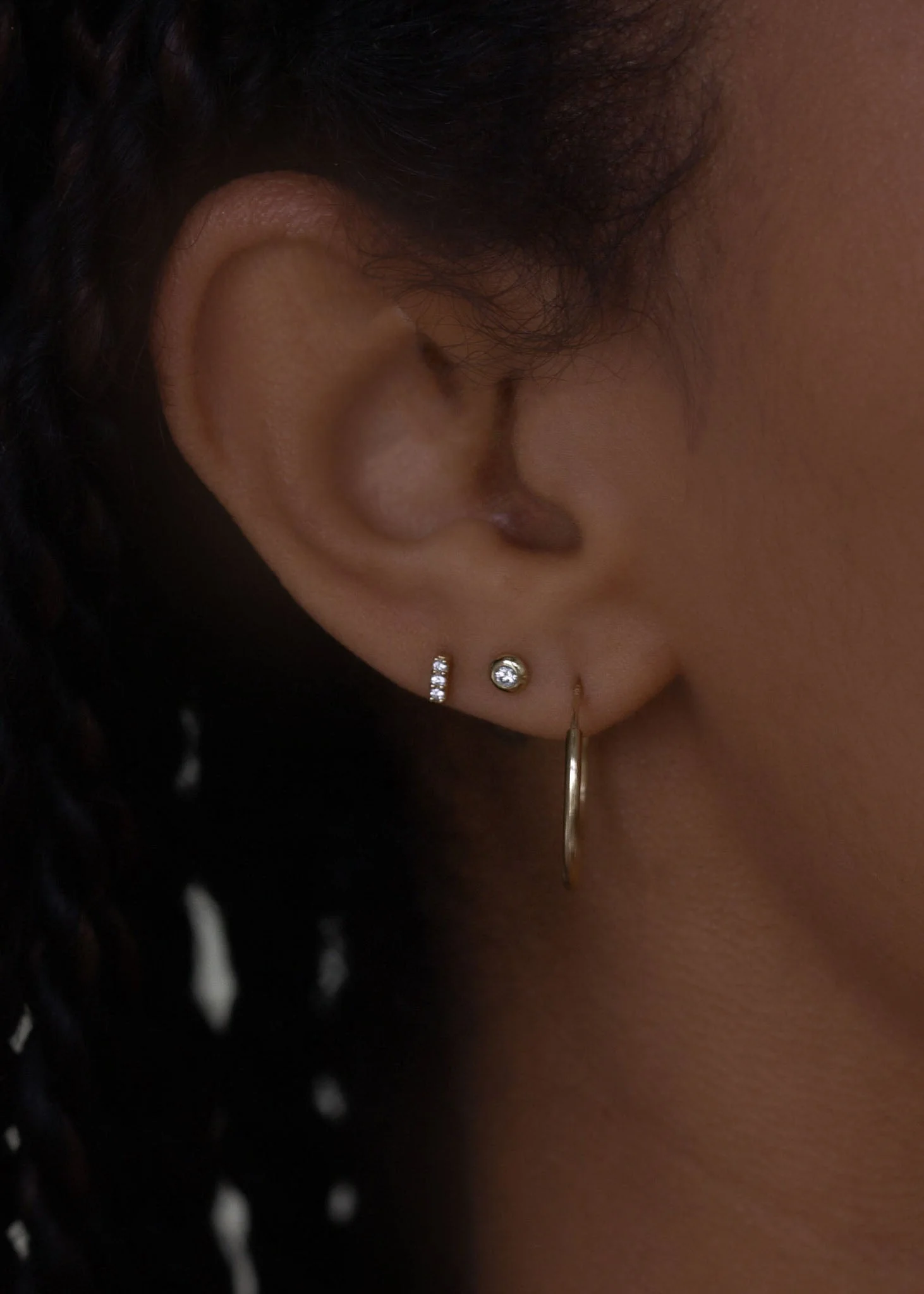 Kinn - Olivia Round Diamond Stud Earrings - Image 4