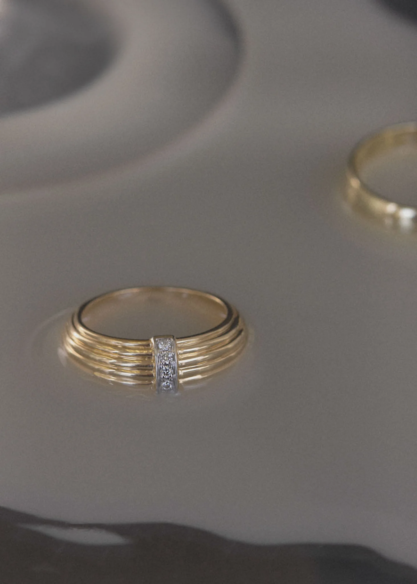 Kinn - Pavé Ribbed Dome Ring Diamond - Image 6