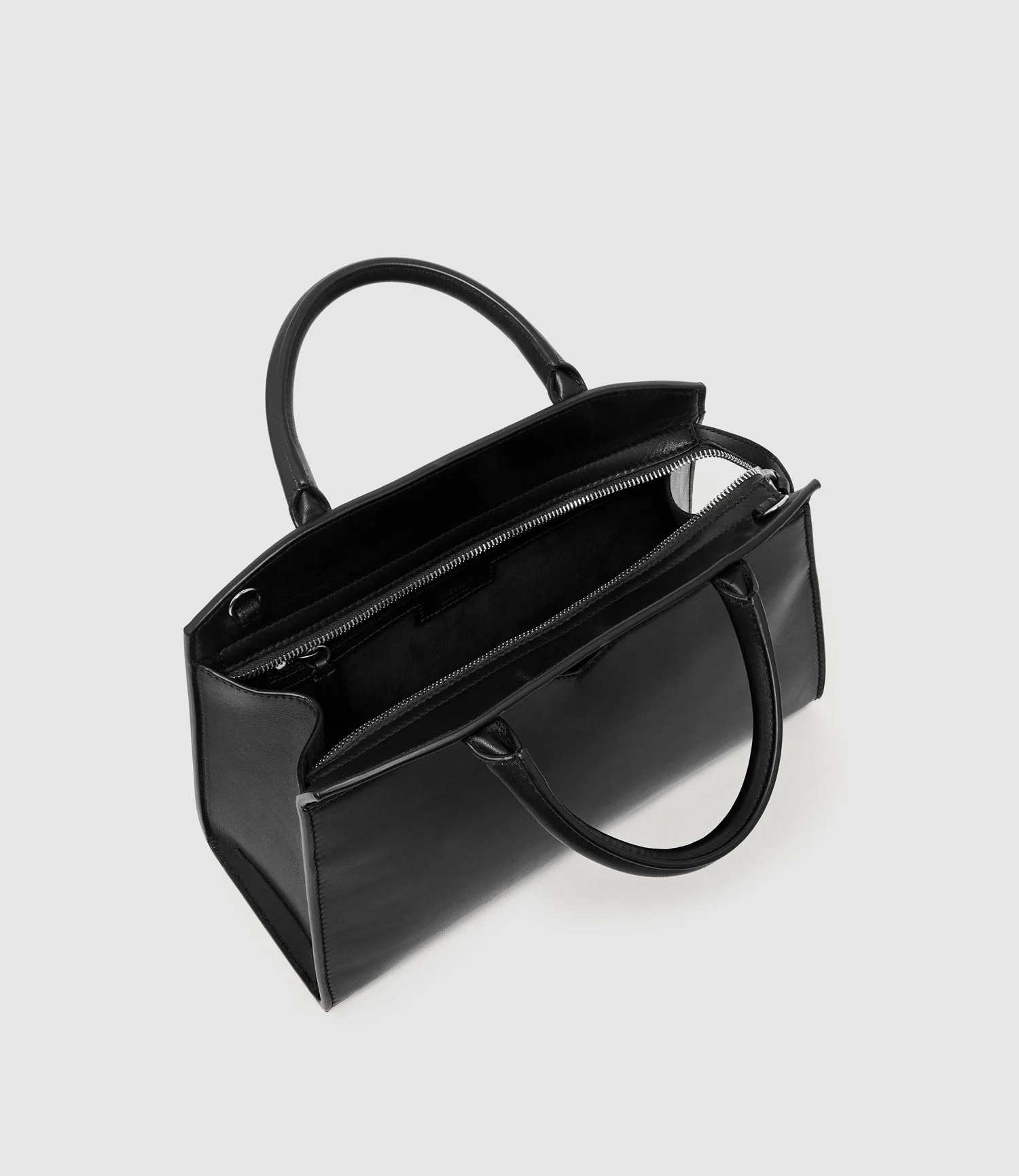 Metier - Pendulum 30 Buttery Nappa Black - Image 3