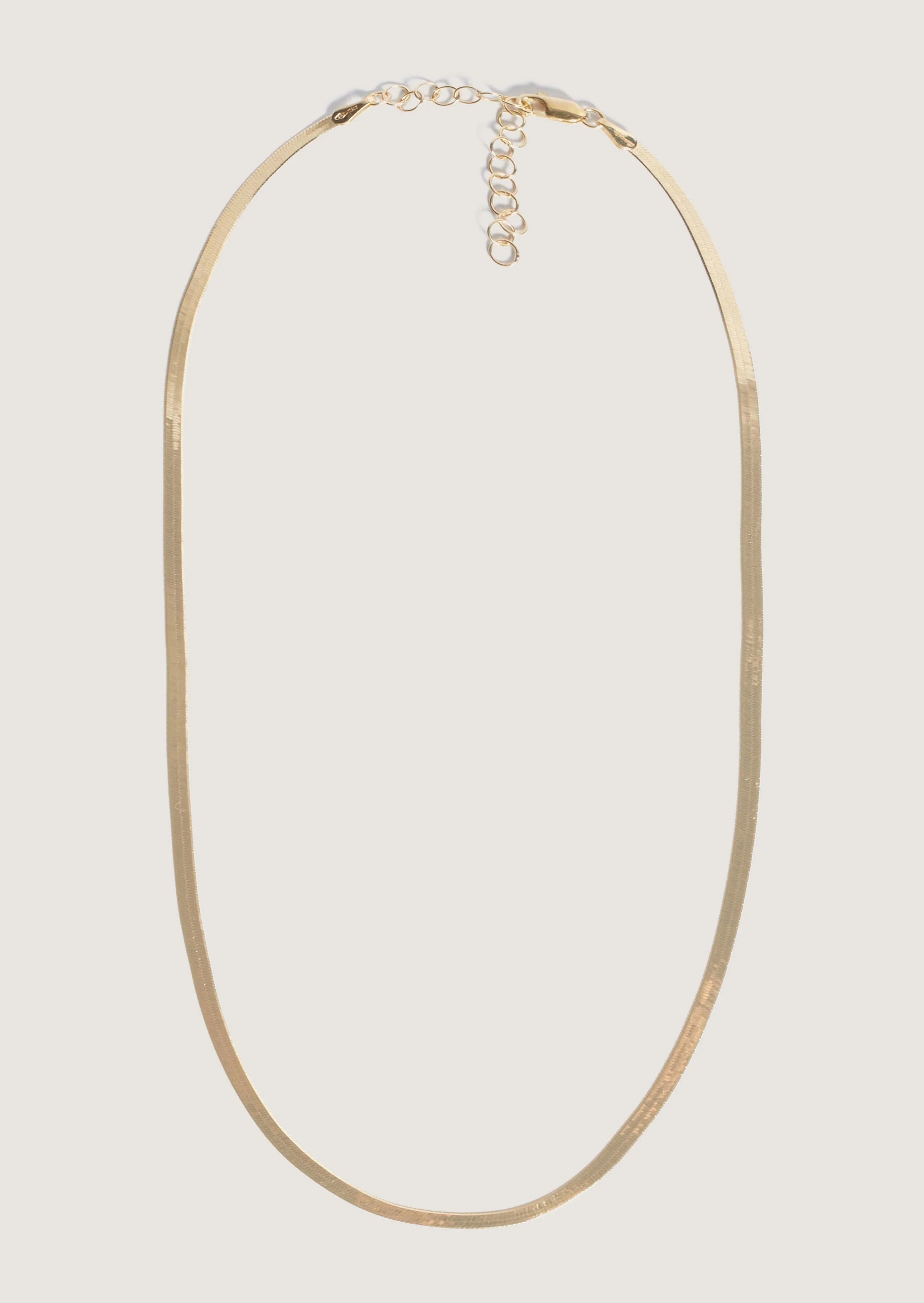 Kinn - Petite Carter Herringbone Chain Necklace - Image 3