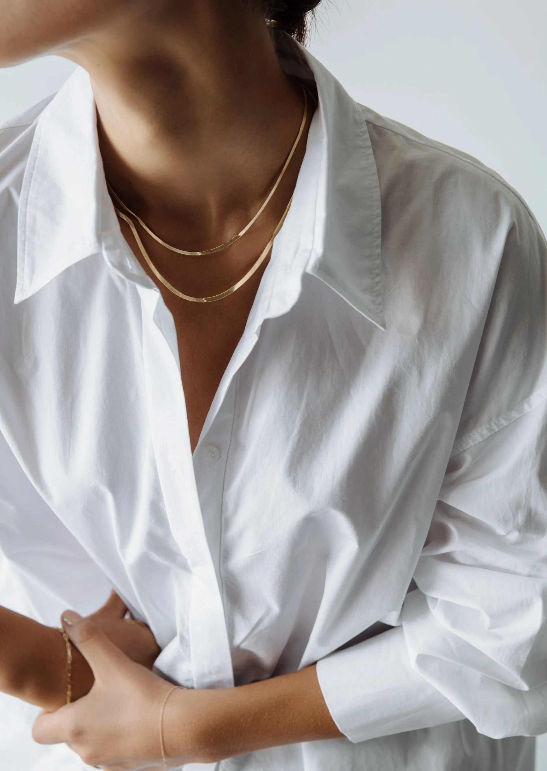 Kinn - Petite Carter Herringbone Chain Necklace - Image 4