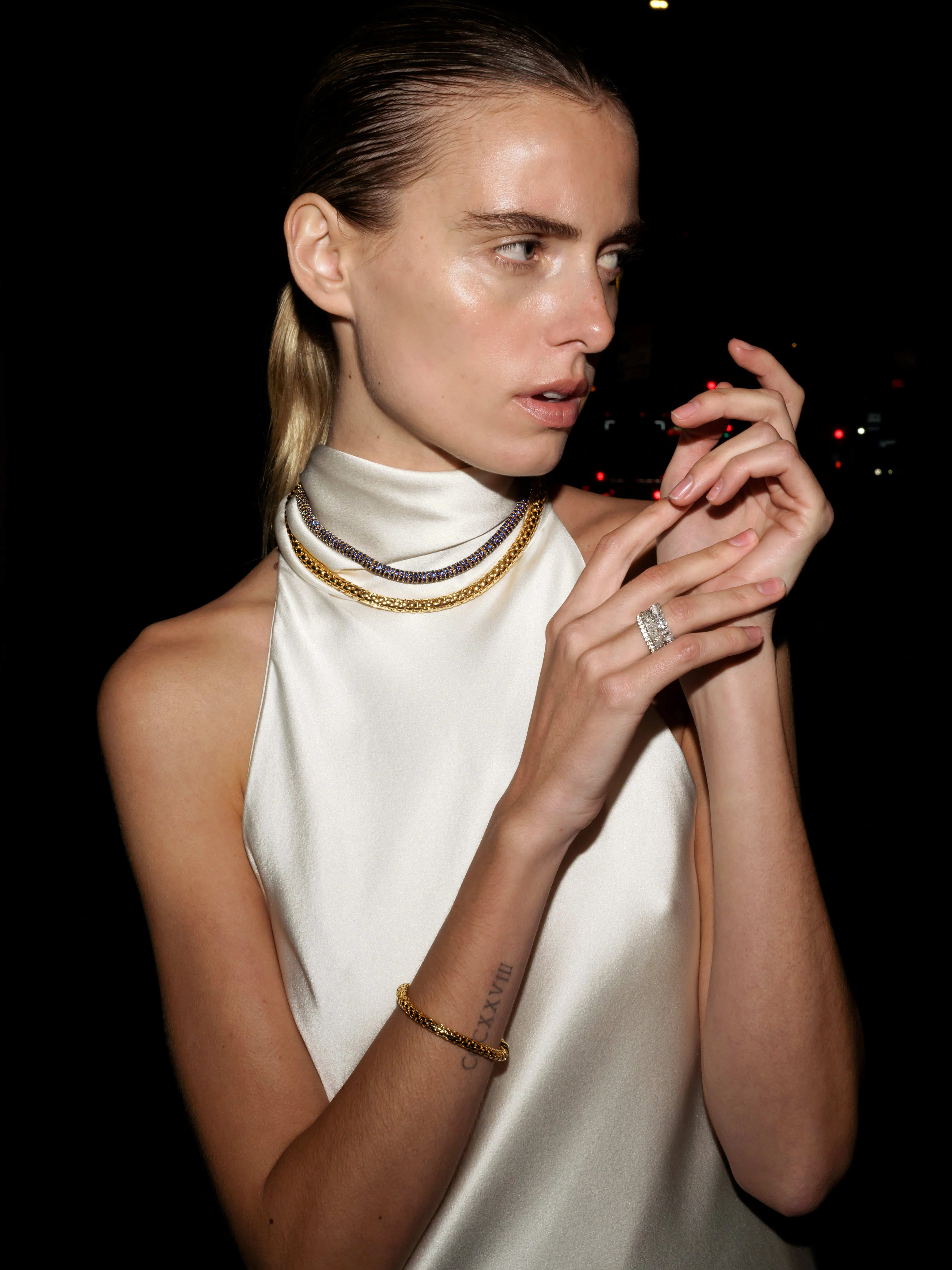 Dorsey - PETITE CASTA BRACELET, GOLD - Image 3