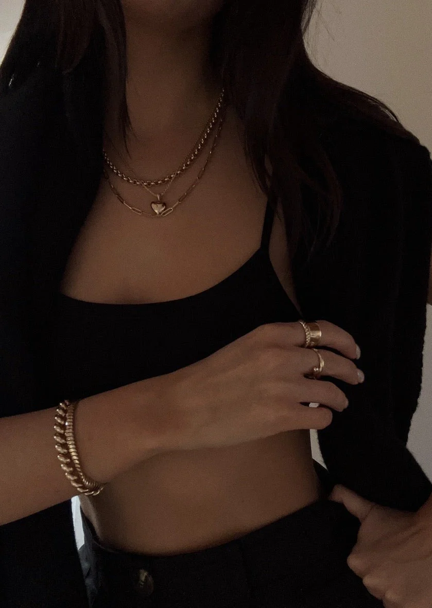 Kinn - Petite Close To My Heart Necklace Gold - Image 3