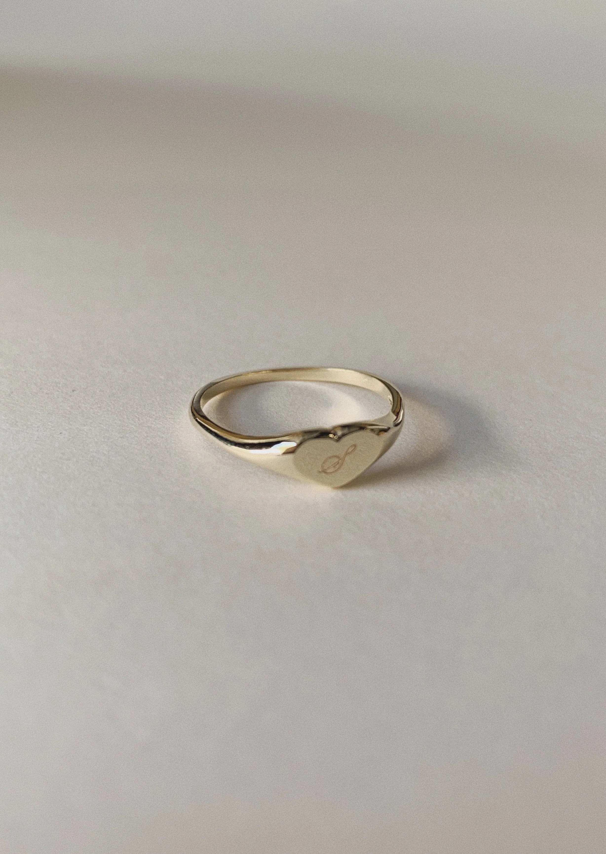 Kinn - Petite Heart Signet Ring - Image 6
