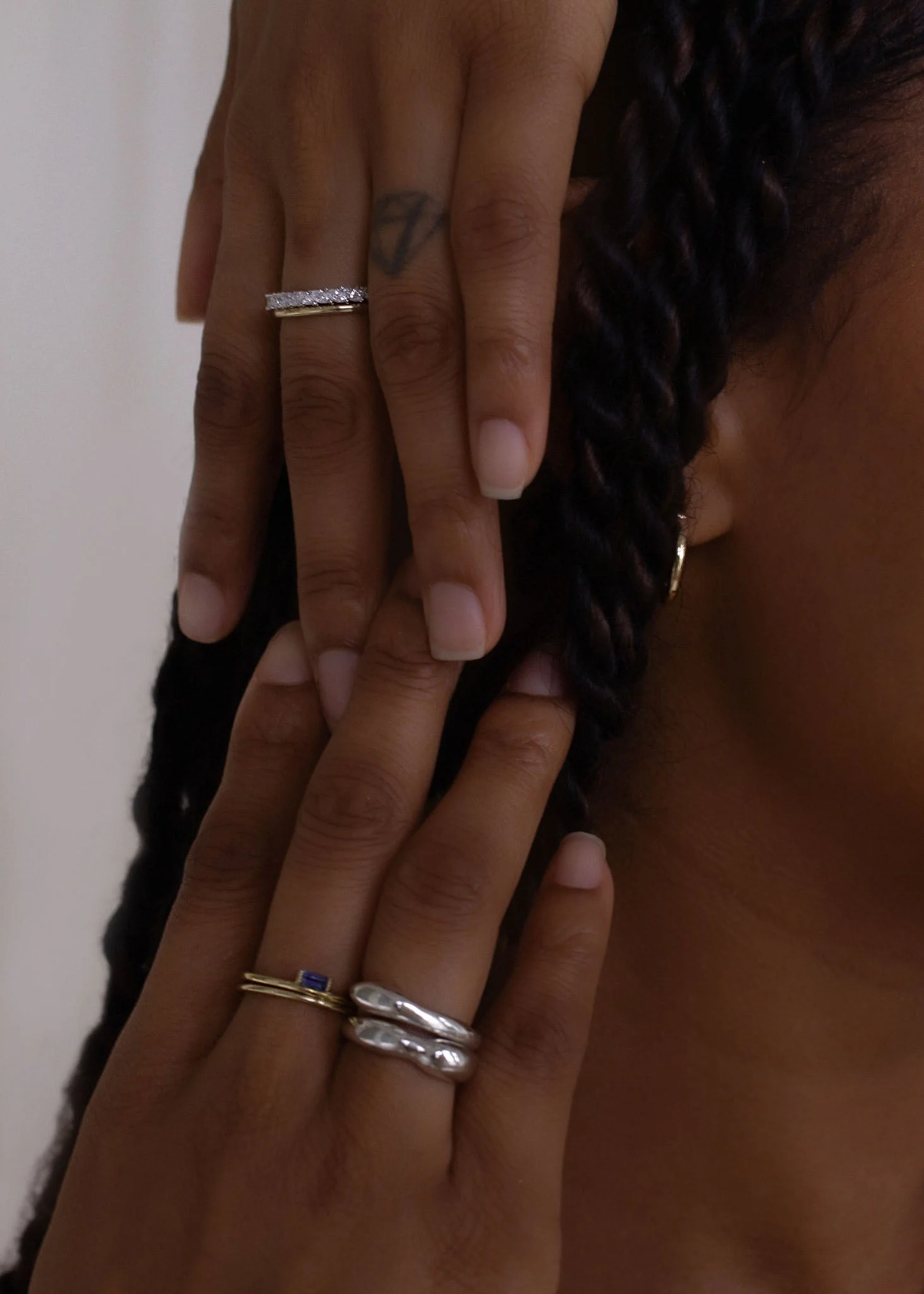 Kinn - Petite Hera Sculptural Ring Stack Silver - Image 5