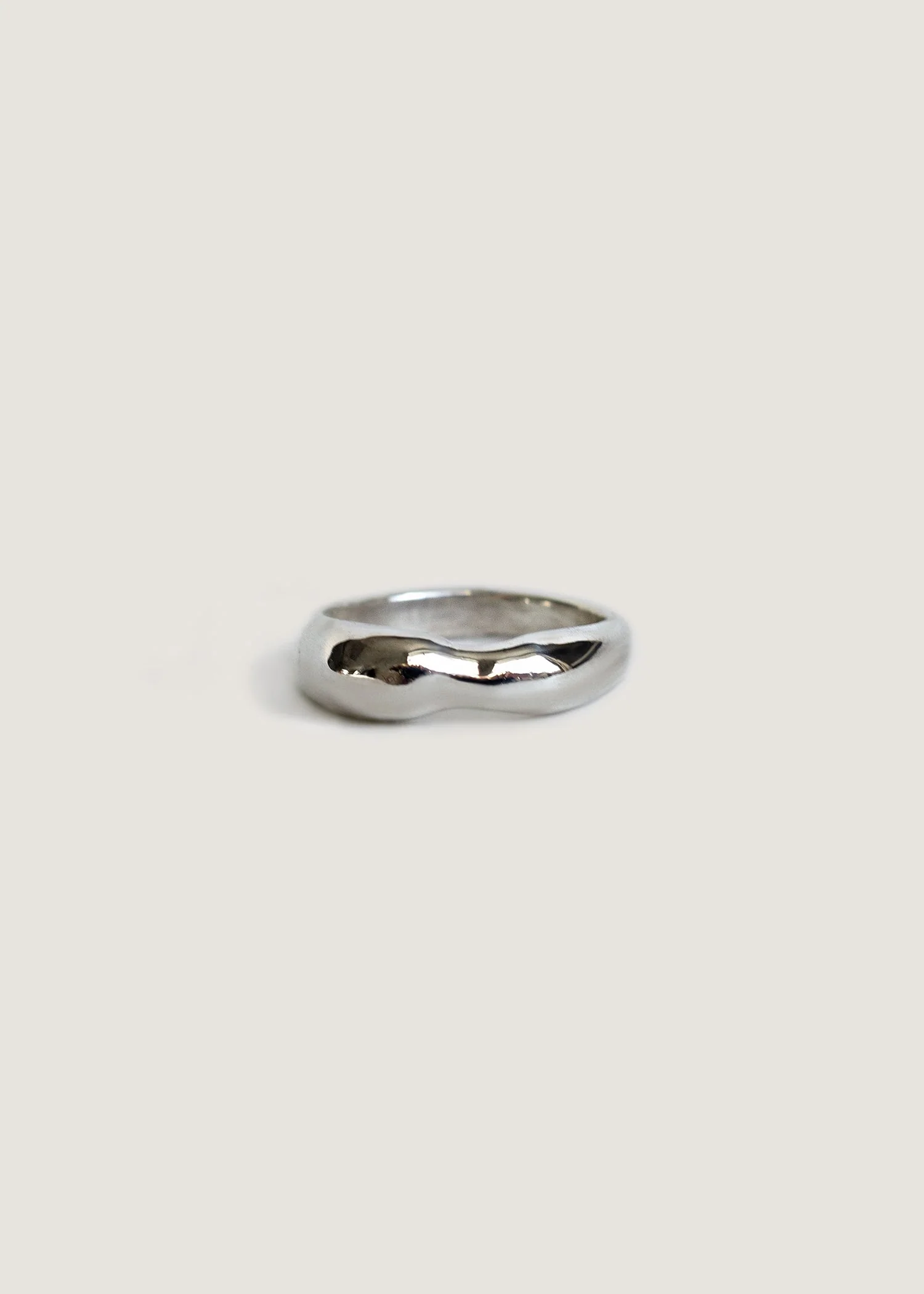 Kinn - Petite Hera Sculptural Ring Stack Silver - Image 7