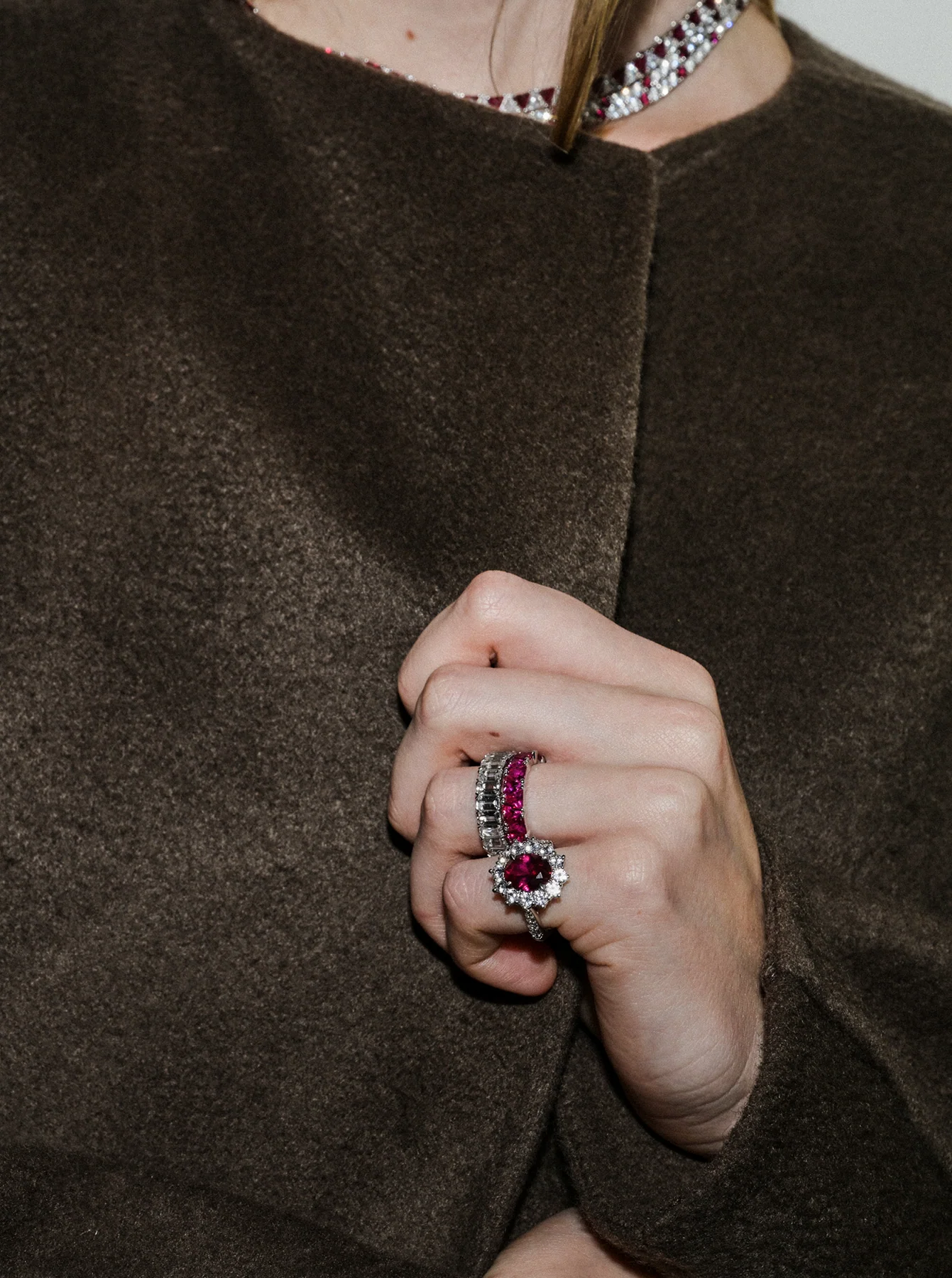 Dorsey - PETITE SPENCER, LAB RED SAPPHIRE RING, GOLD - Image 4