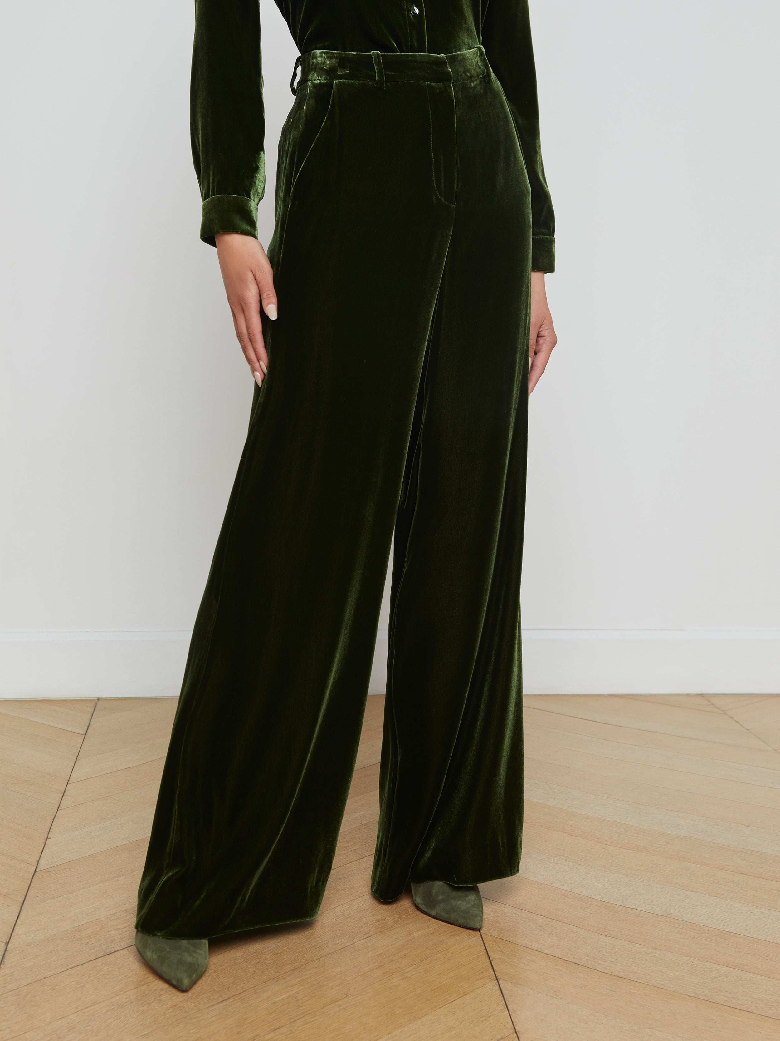 L'AGENCE - Pilar Velvet Wide - Leg Pant - Image 2