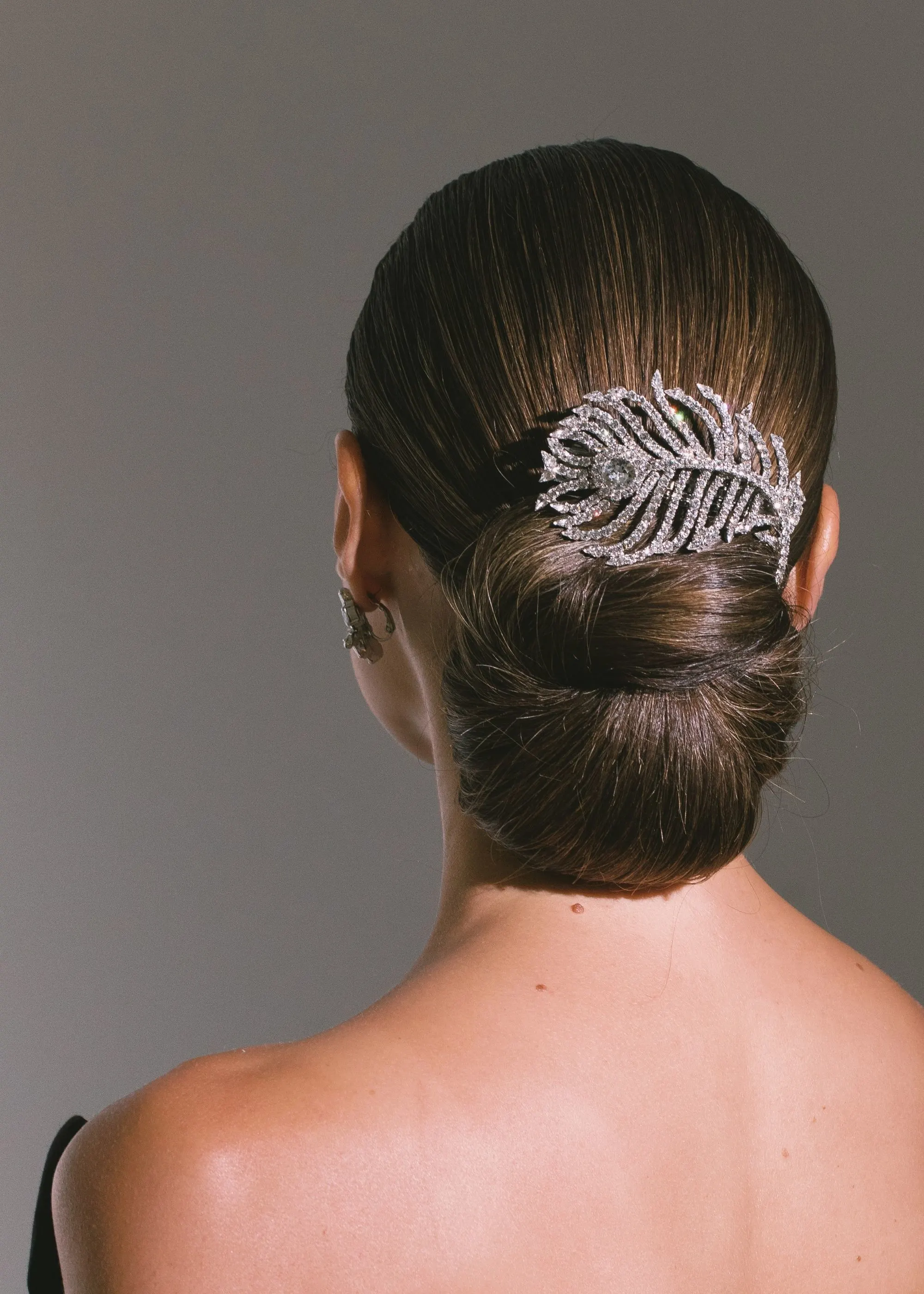 Jennifer Behr - Pluma Barette - Image 2