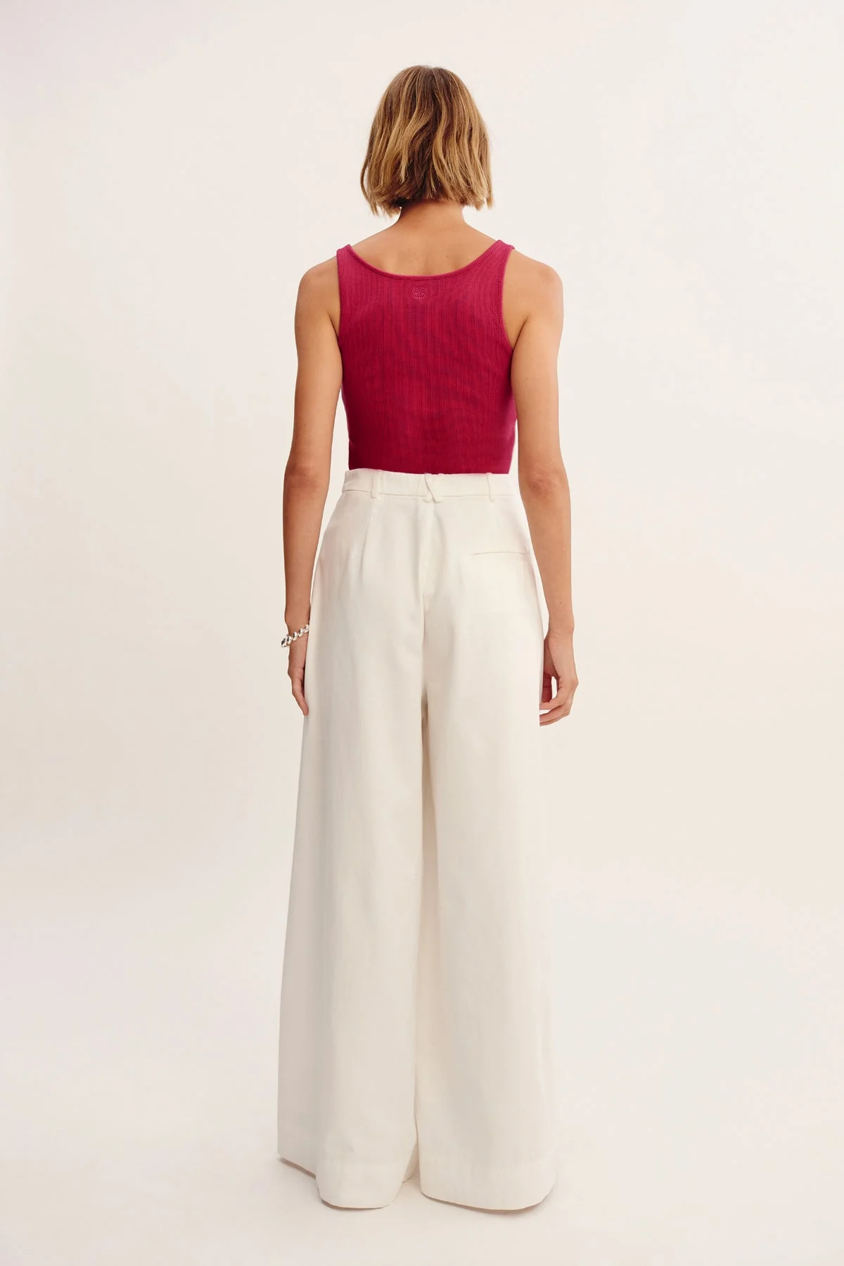 Posse - AXEL SCOOP SINGLET - DRAGONFRUIT - Image 10