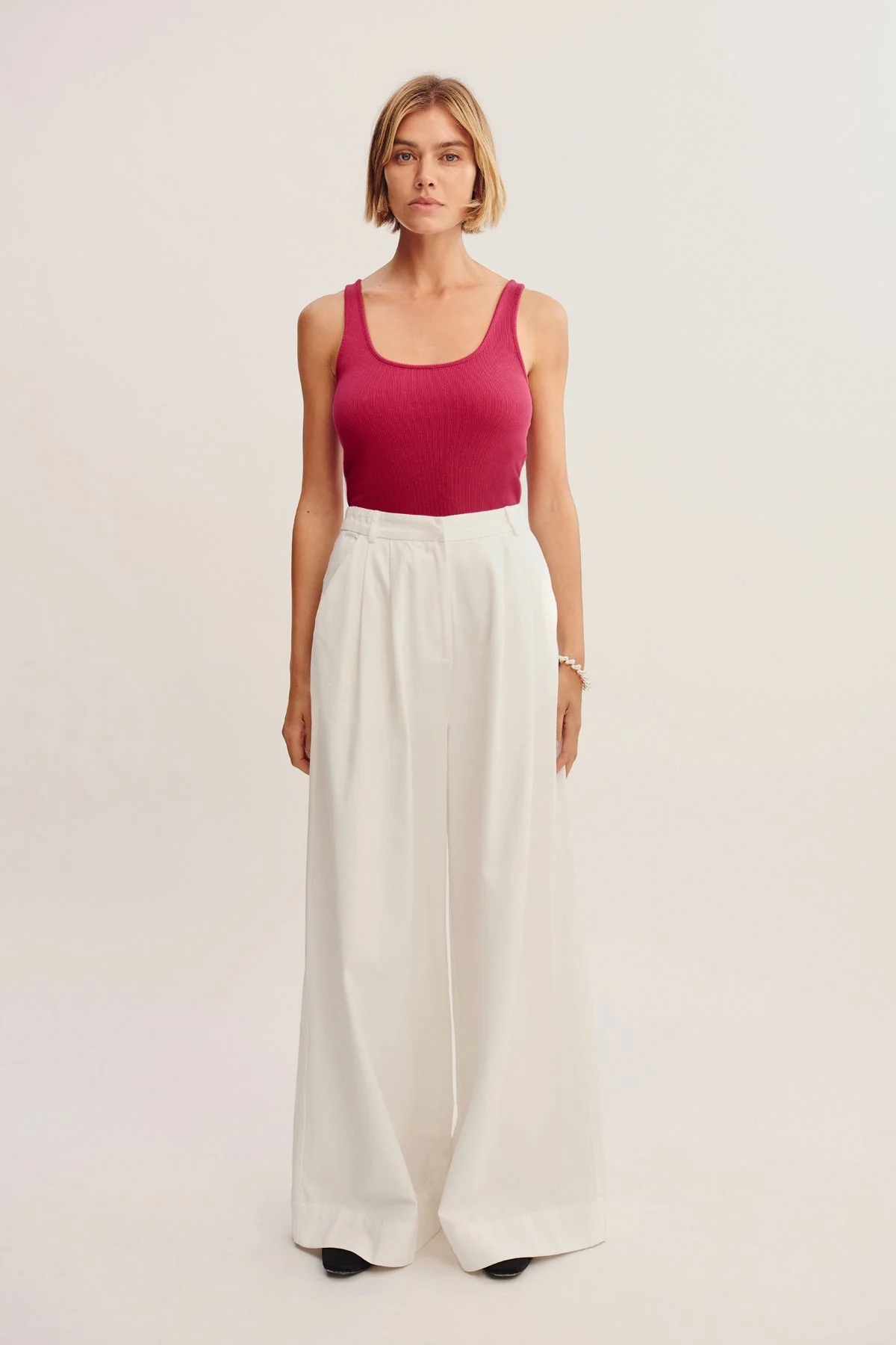 Posse - AXEL SCOOP SINGLET - DRAGONFRUIT - Image 8