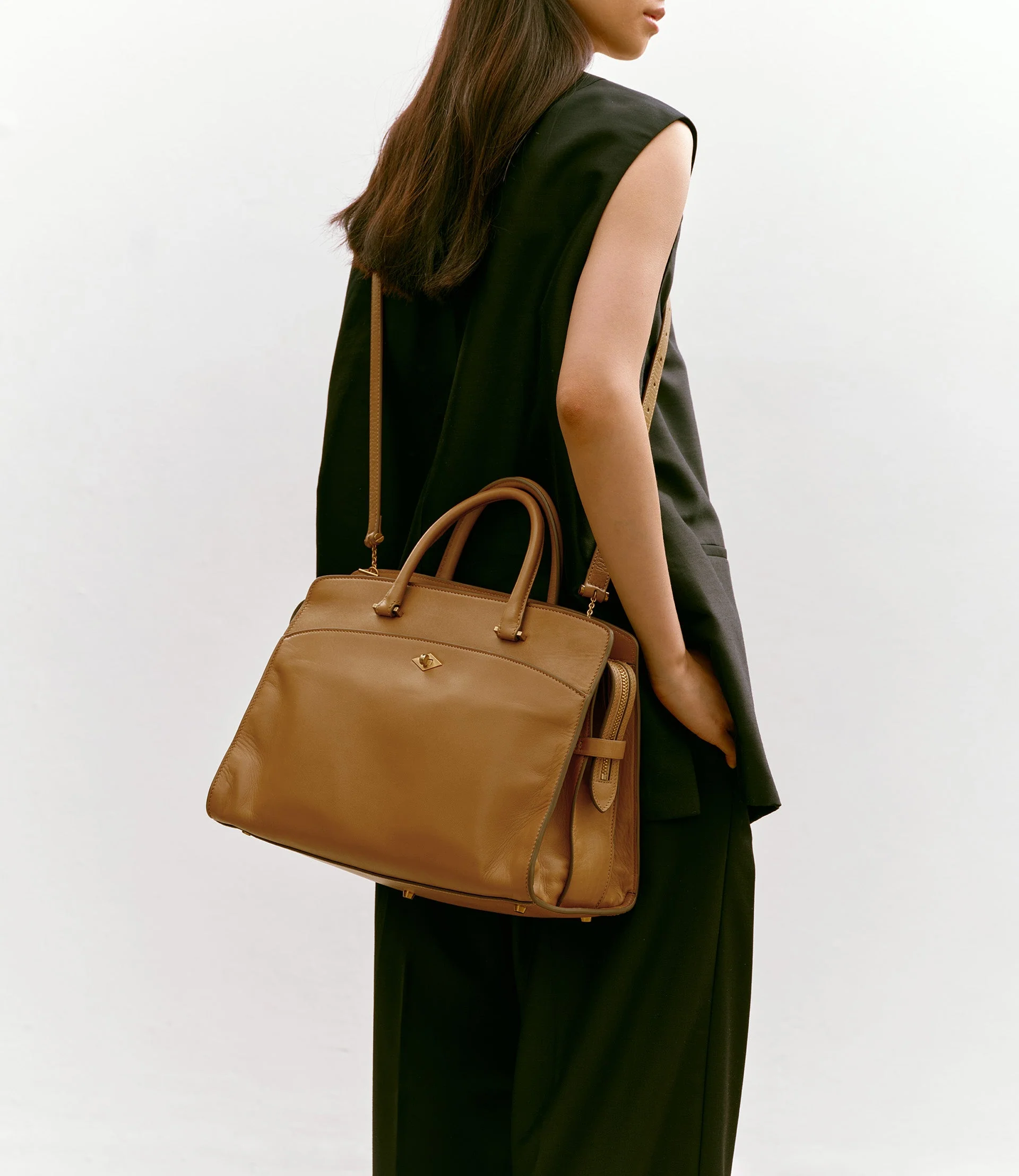 Metier - Private Eye Buttery Nappa Caramel - Image 5