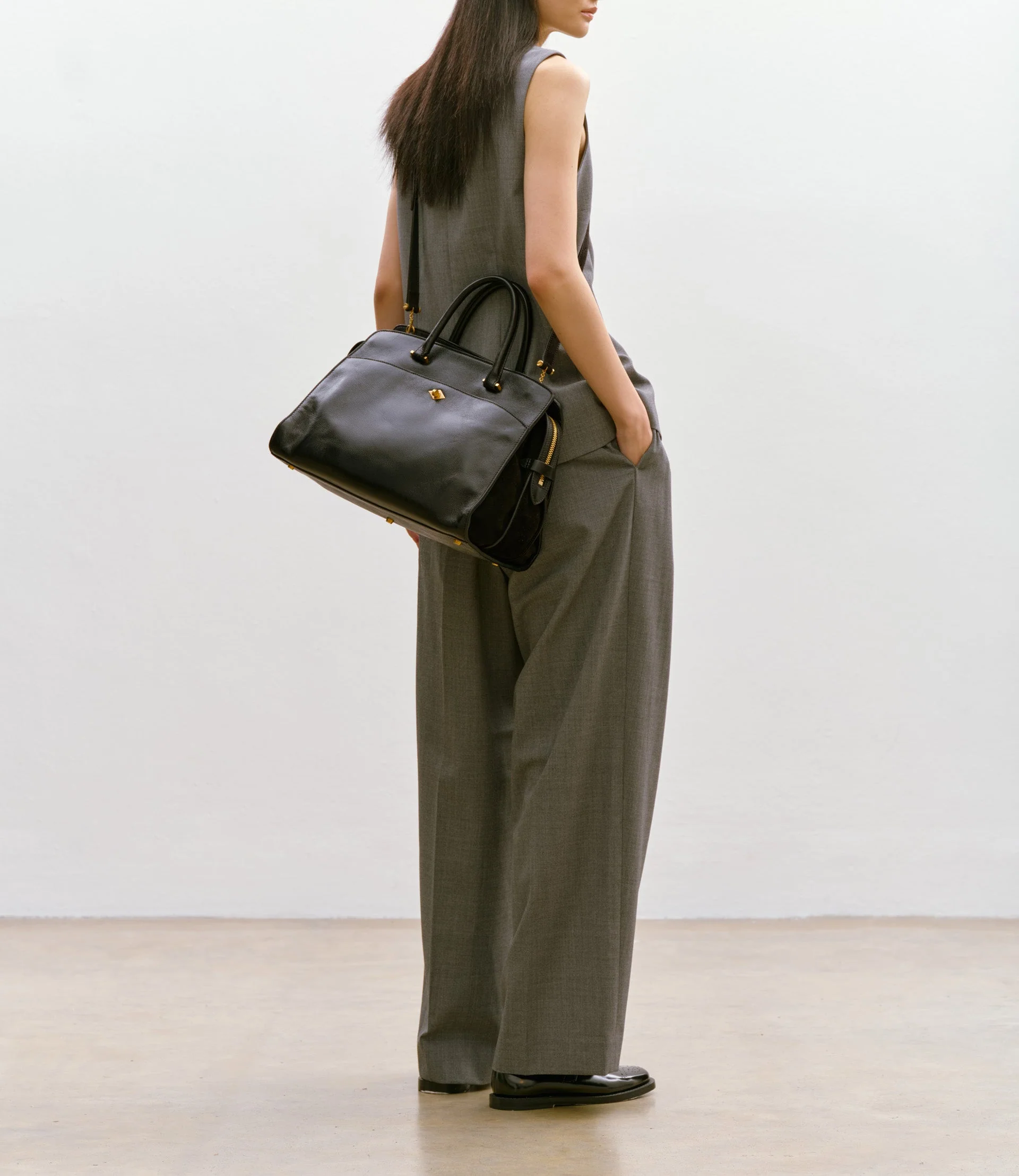 Metier - Private Eye Elvis with Suede Black - Image 2