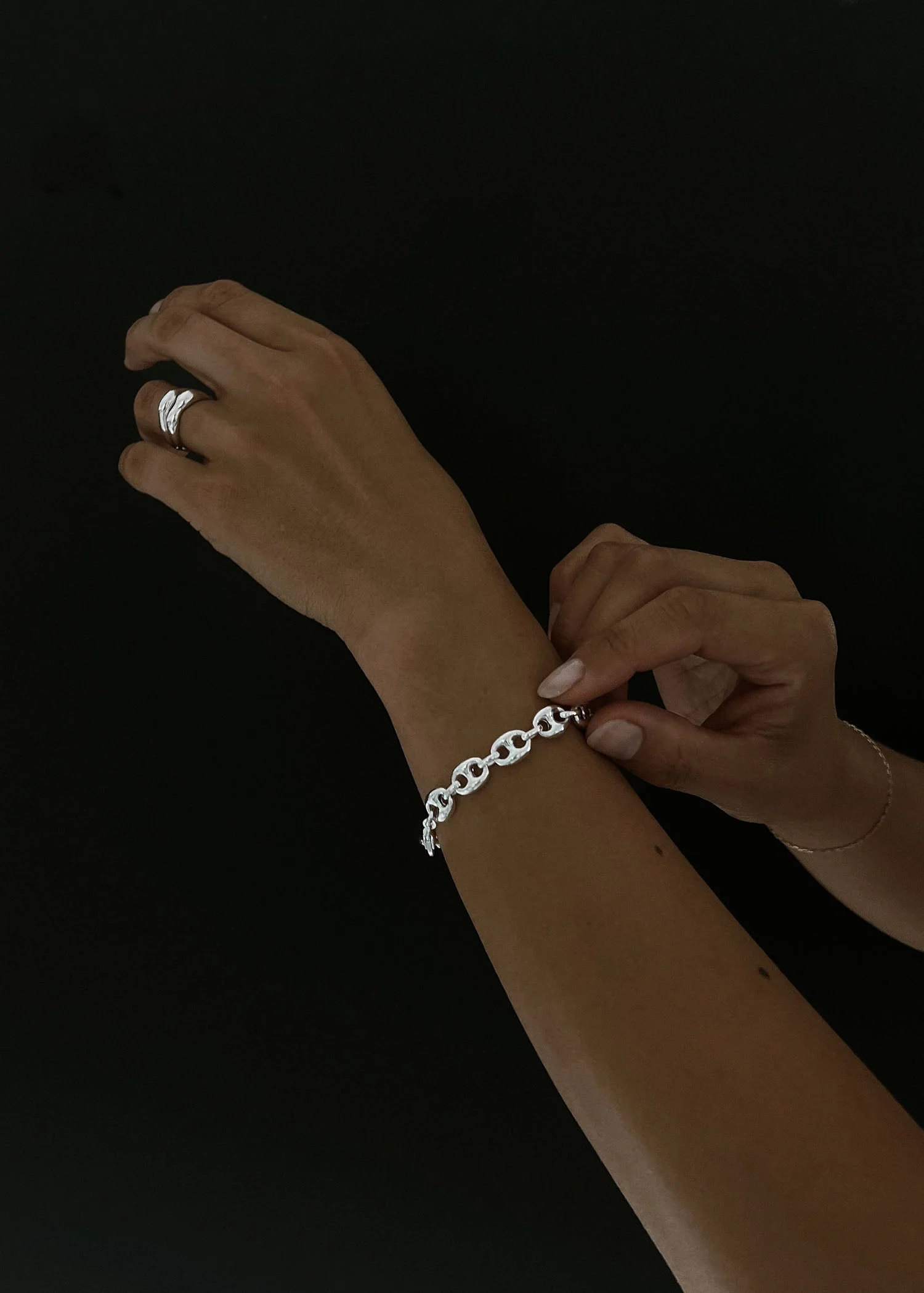 Kinn - Puffed Mariner Chain Bracelet Silver - Image 5