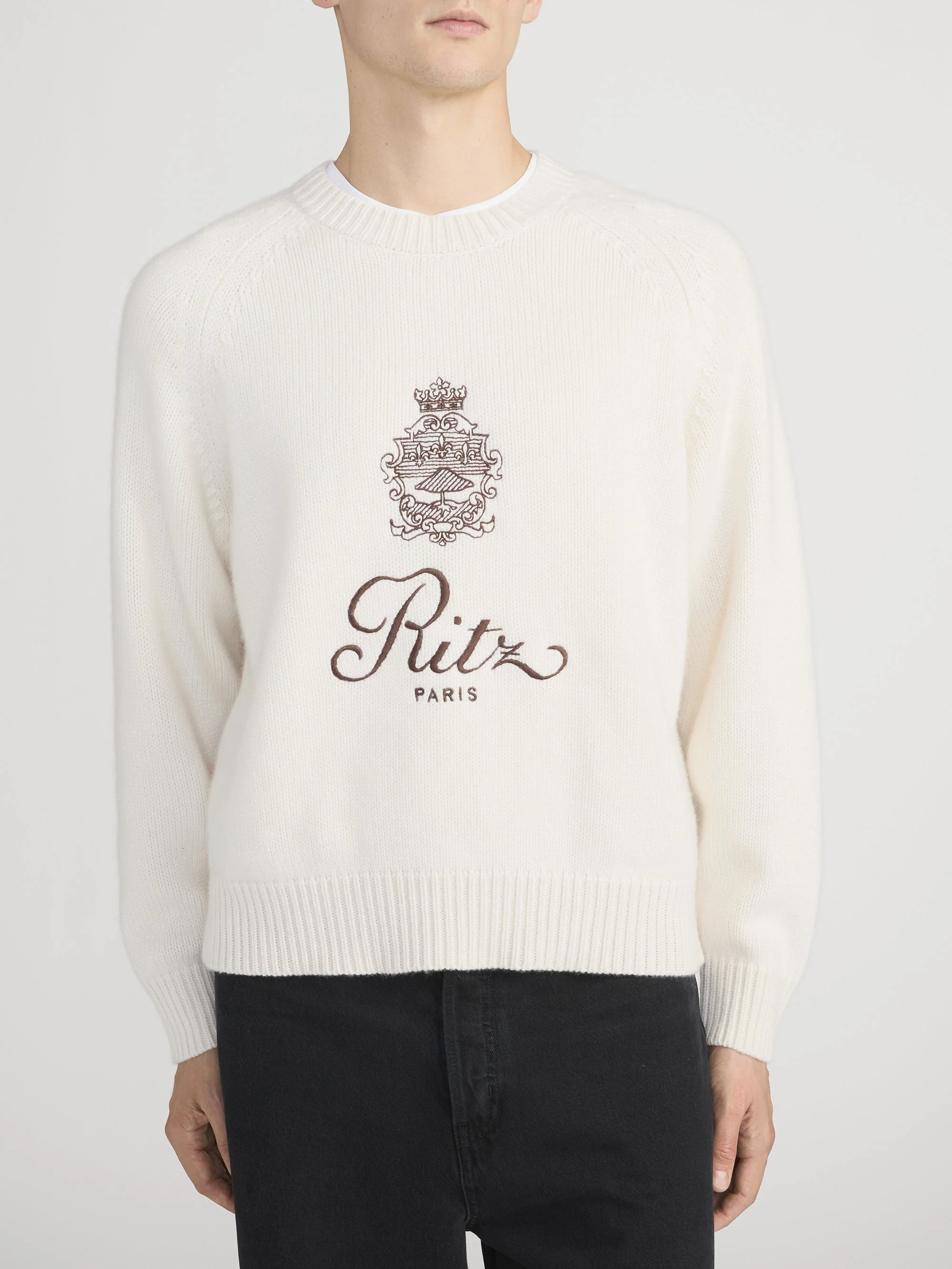 FRAME - Ritz Unisex Cashmere Sweater - Image 4