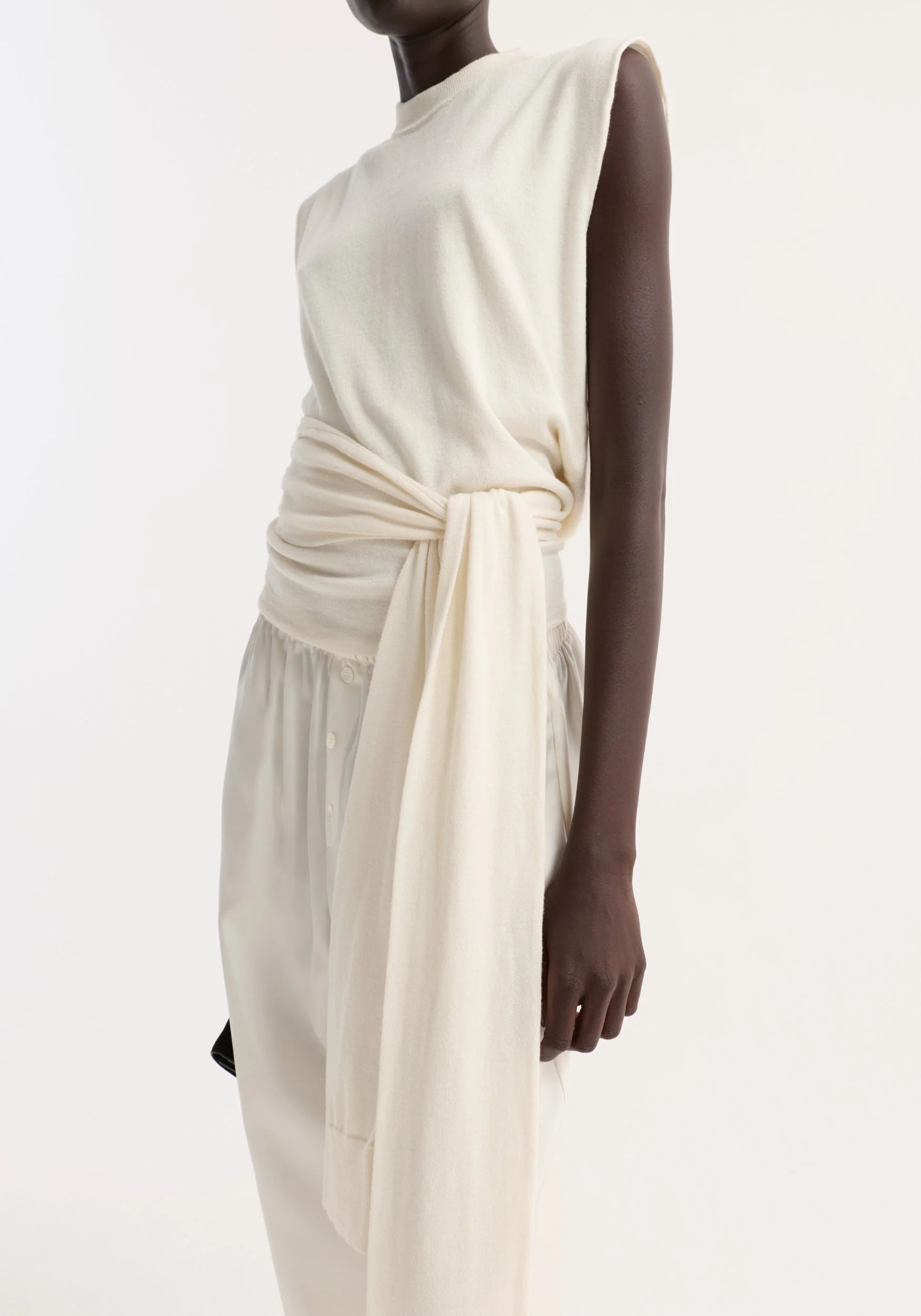 ROHE - Open back knitted wrap top | off white - Image 3